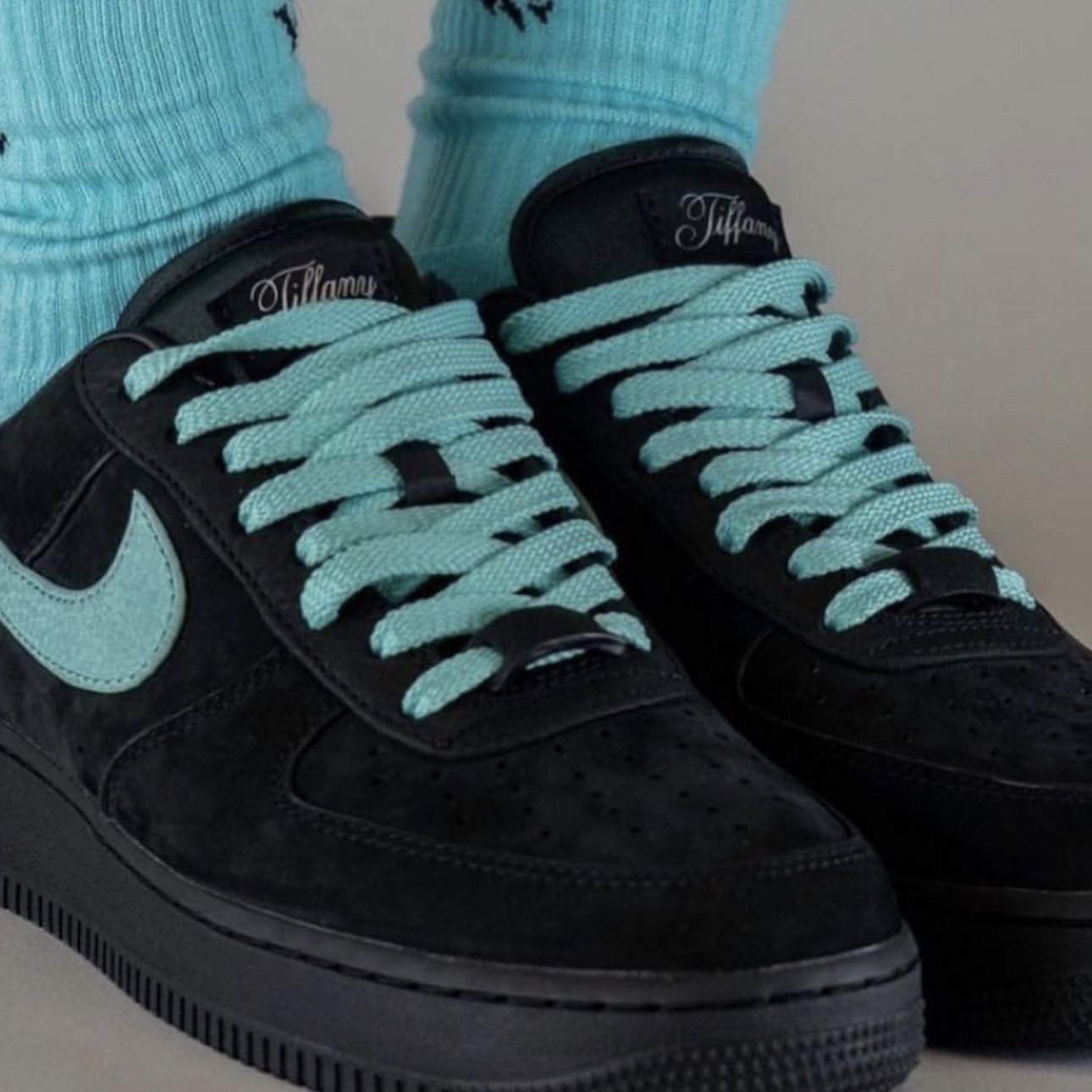 Nike x Tiffany & Co. Air Force 1 Low SP 1837 착용 스타일 - 1