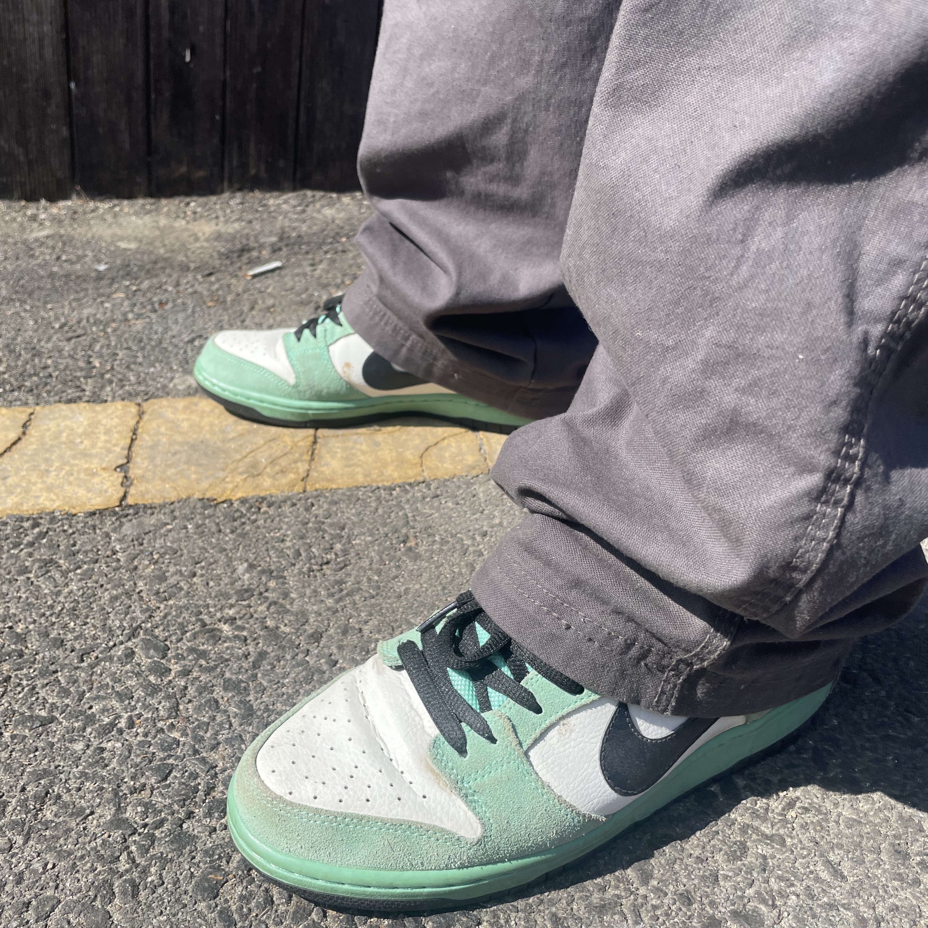 Nike Dunk SB Low Sea Crystal 착용 스타일