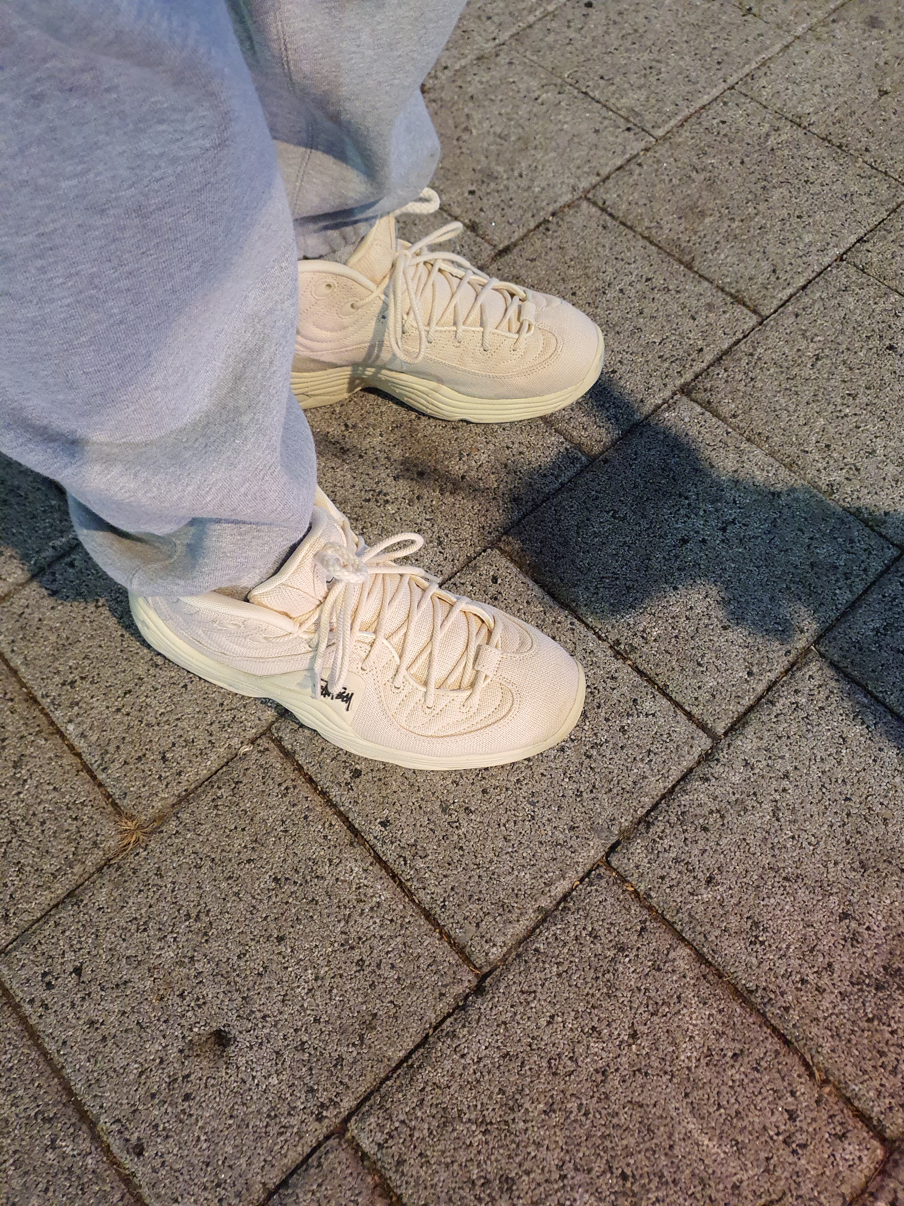 Nike x Stussy Air Penny II Fossil, Nike x Stussy Air Penny II Rattan and Limestone 착용 스타일 - 2