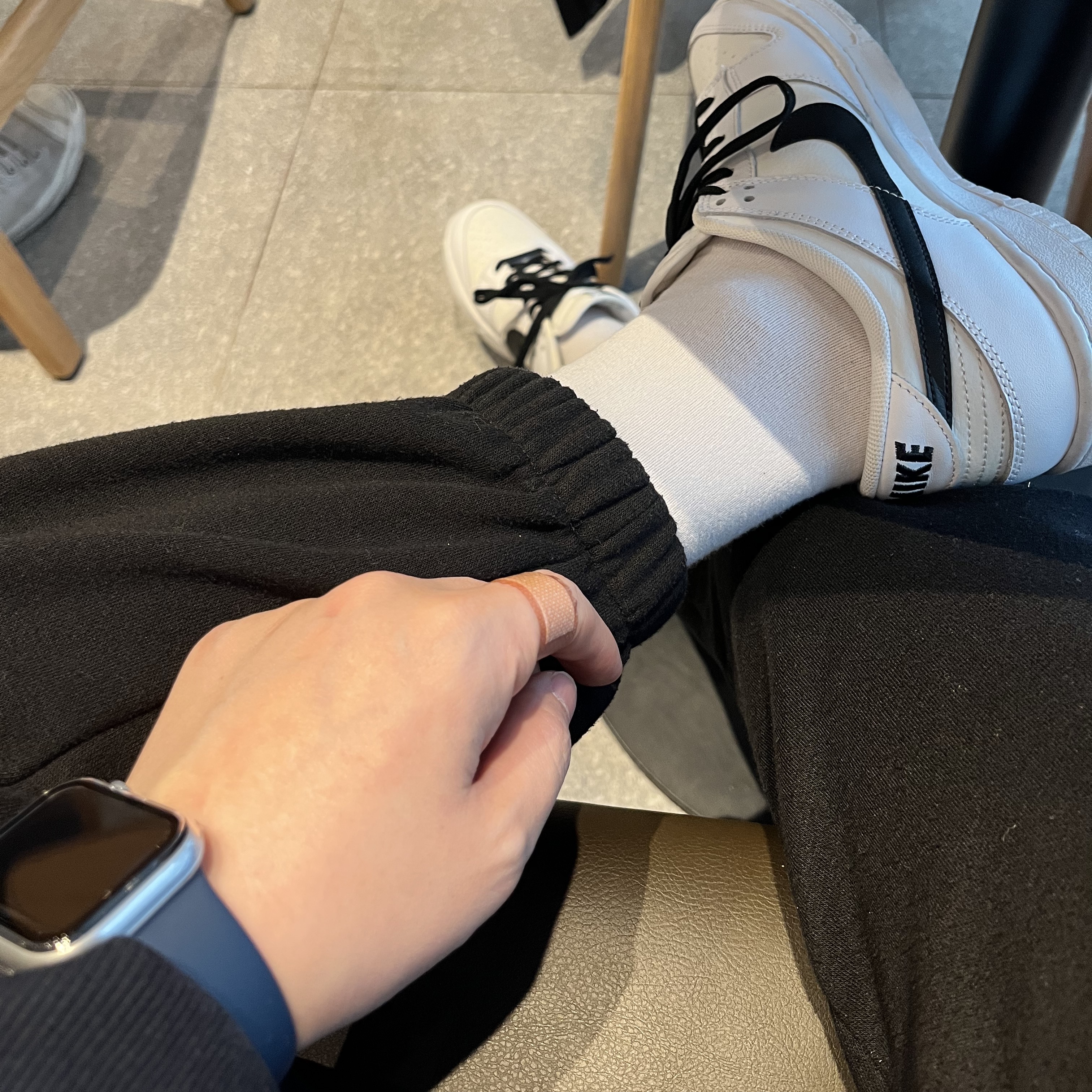 Nike Dunk Low Retro Summit White 착용 스타일