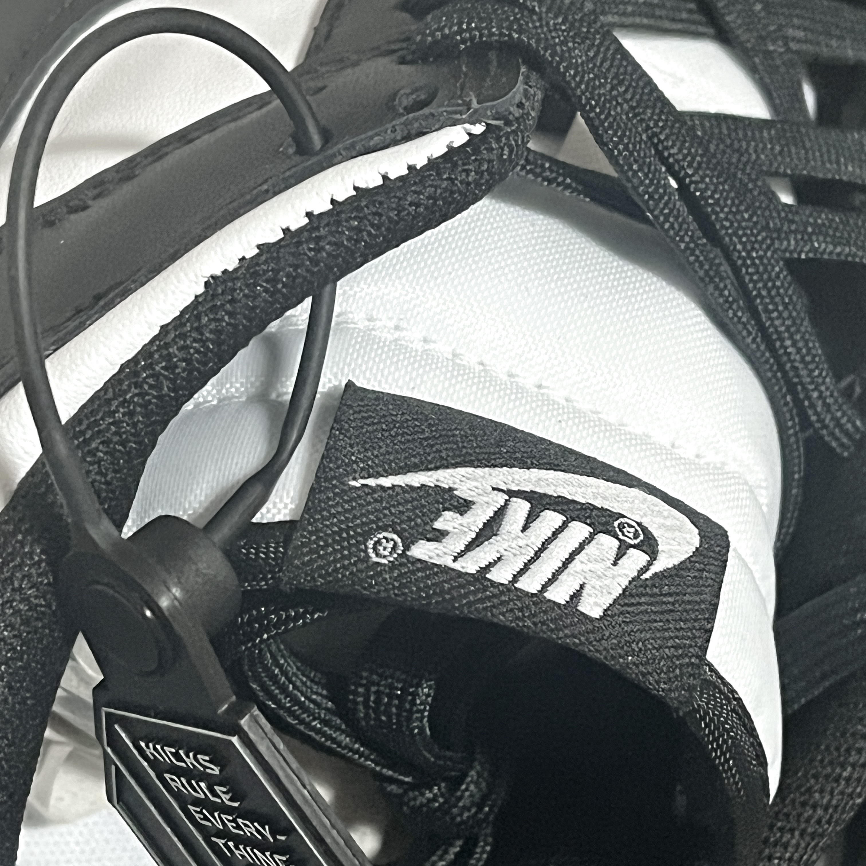 Nike Dunk Low Retro Black 착용 스타일