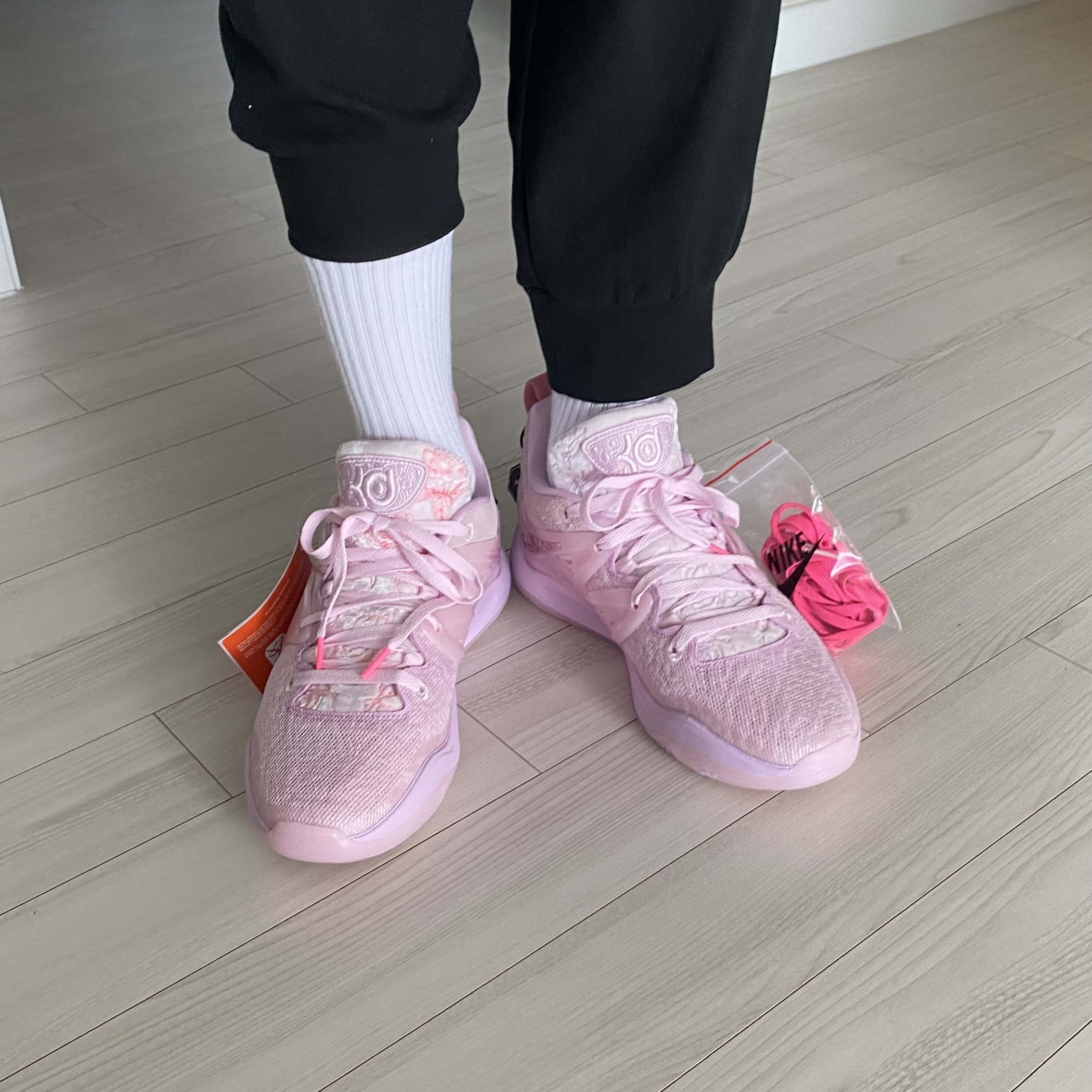 Nike KD 15 EP Pink Foam 착용 스타일 - 2