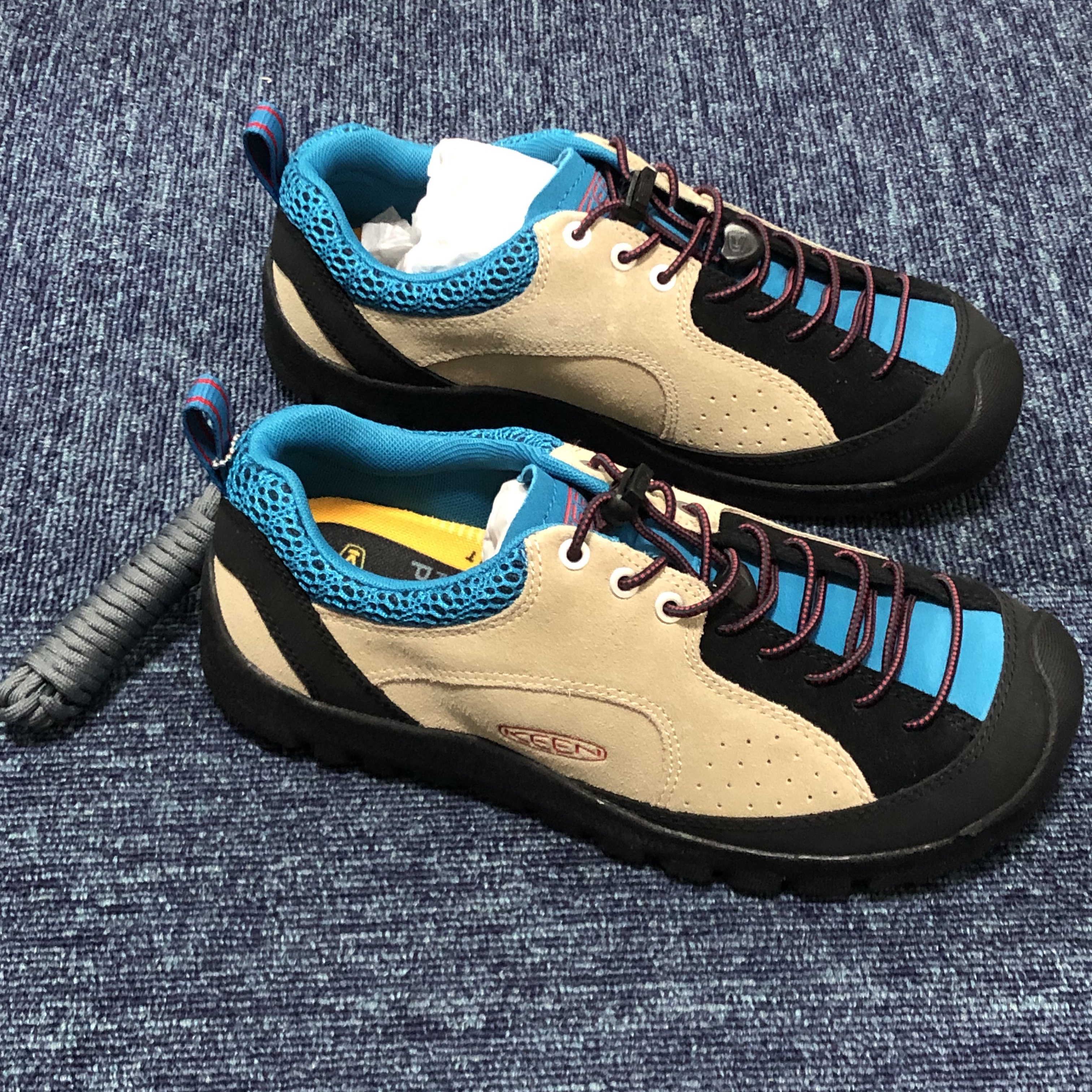 Keen Jasper Rocks SP Sneakers Beige 착용 스타일