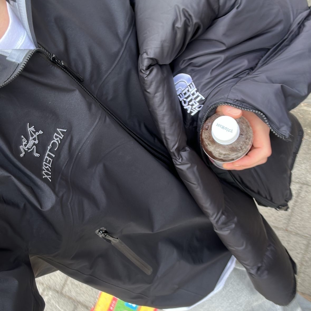 Arc'teryx Beta Jacket Black, The North Face 1996 Eco Nuptse Jacket Black 착용 스타일