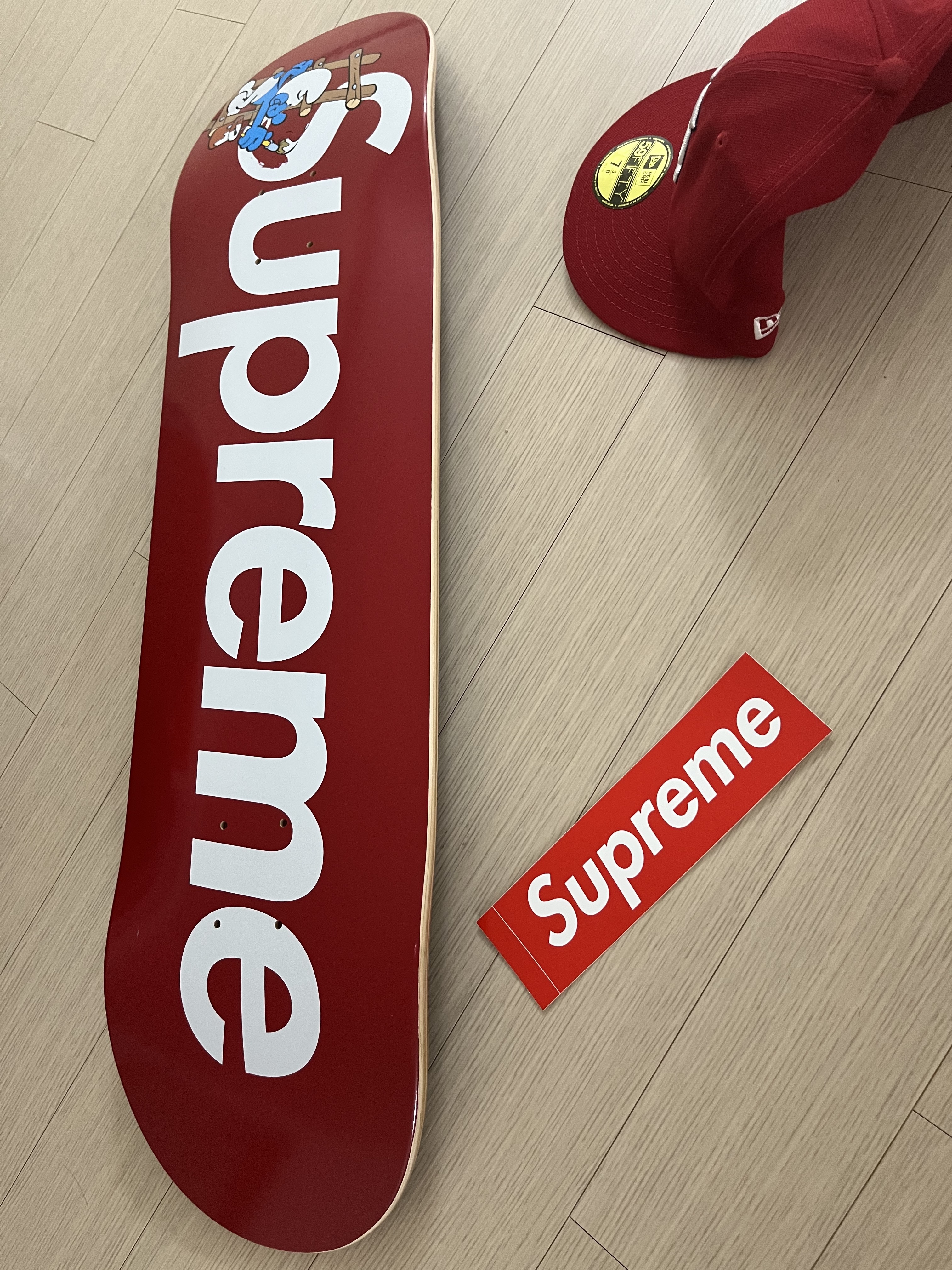 Supreme Smurf Skateboard Deck Red - 20FW 착용 스타일