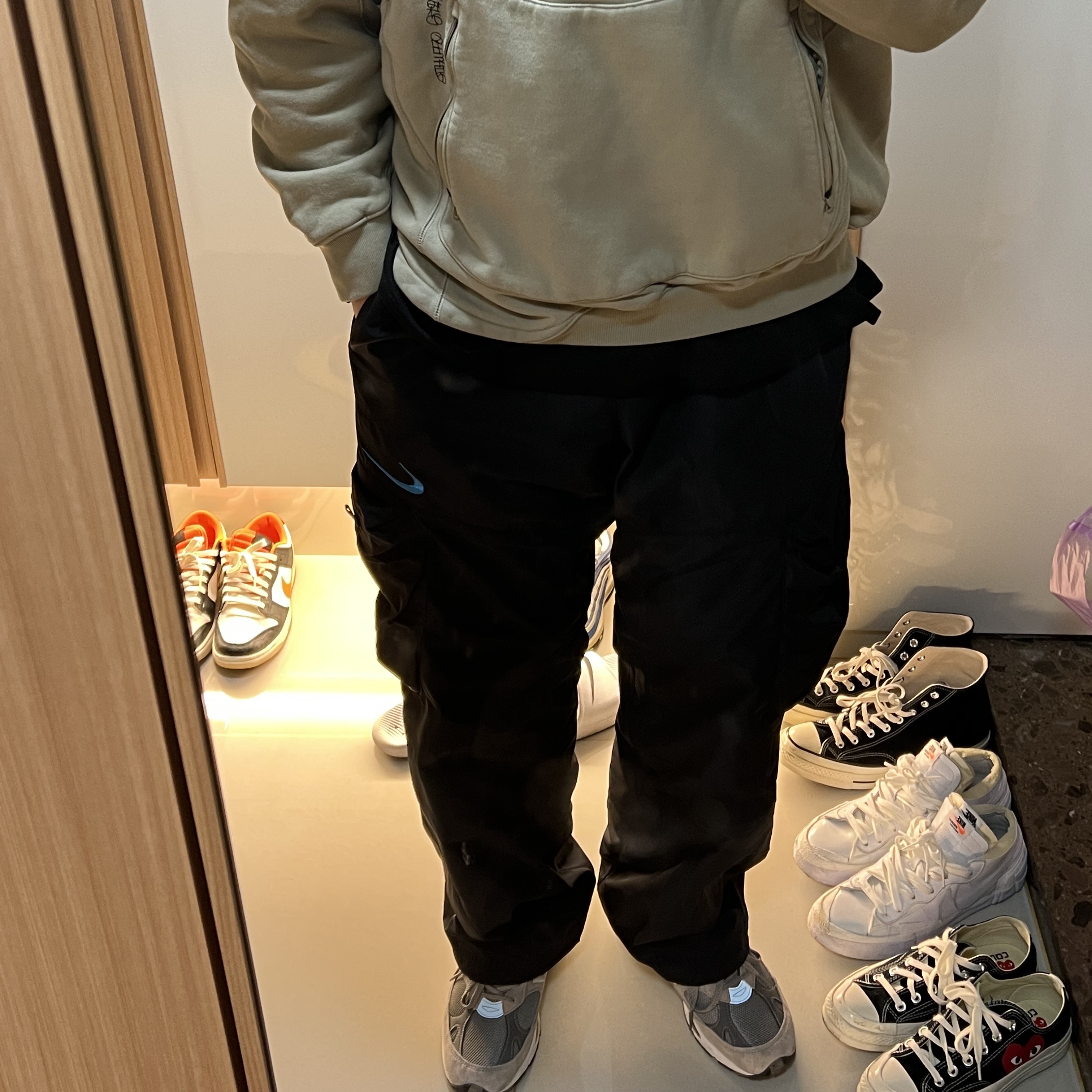Nike x Off-White NRG Track Pants Black - US/EU 착용 스타일