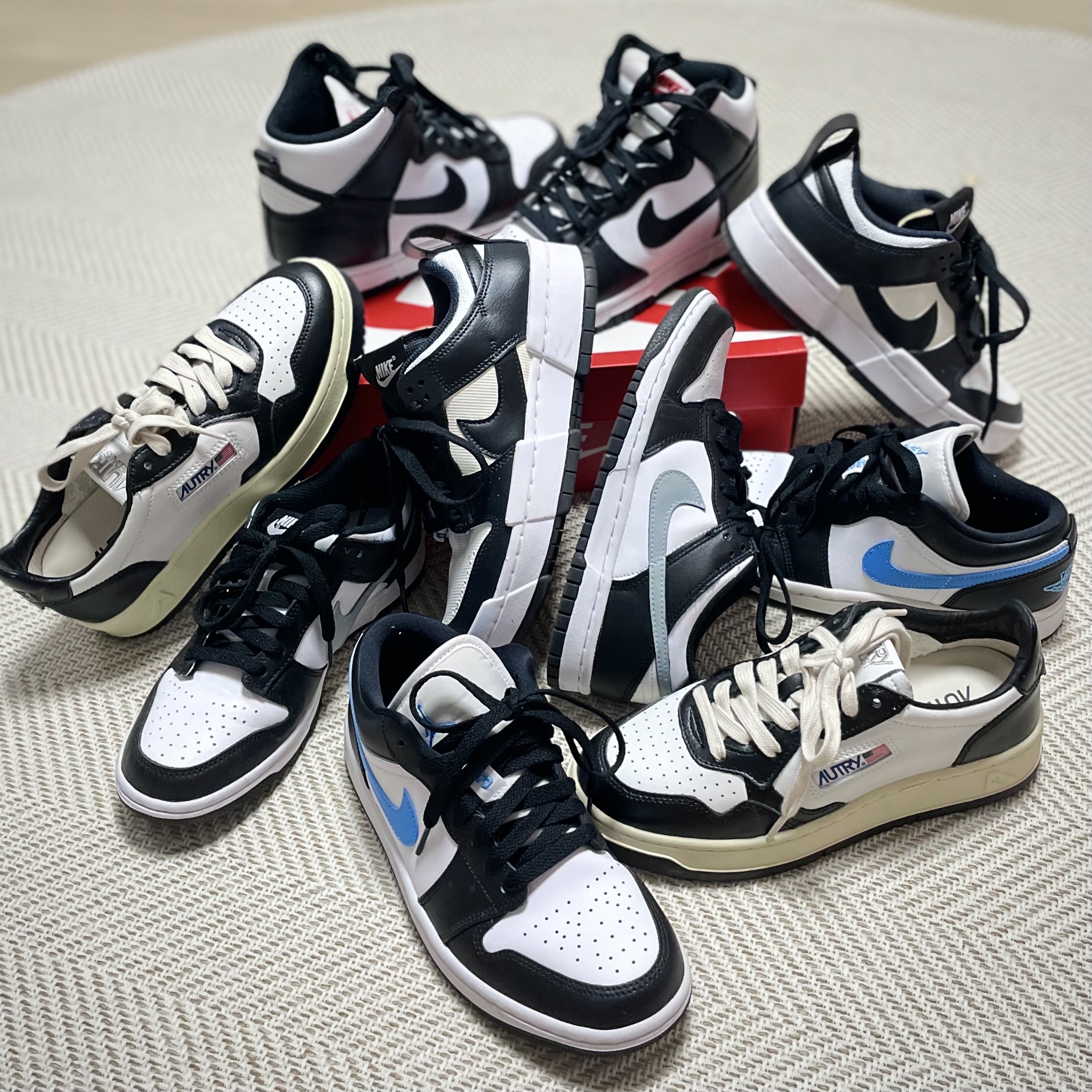 (W) Autry Medalist Low Leather Sneakers Black White, Autry Medalist Low Leather Sneakers Black White 착용 스타일