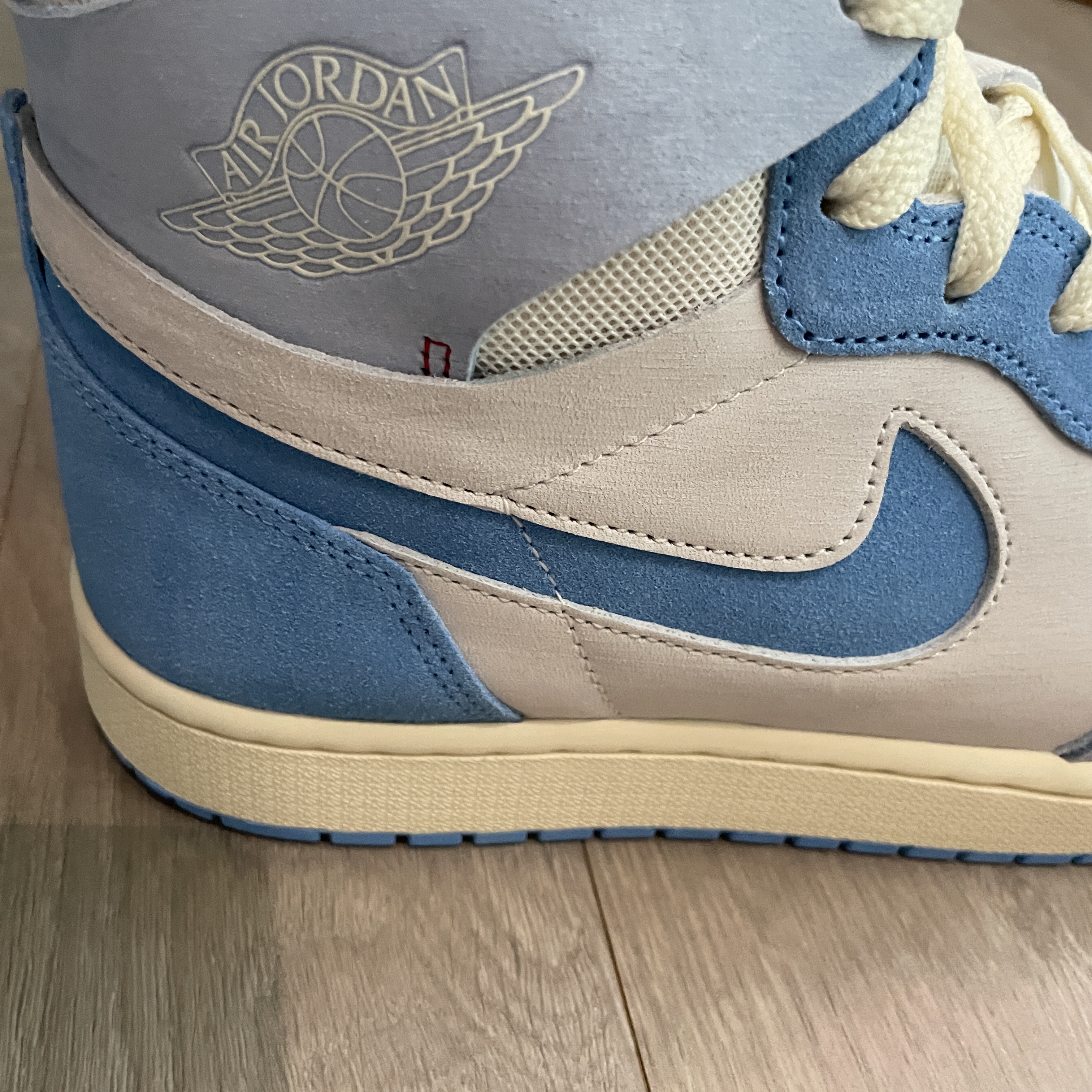 (W) Jordan 1 Zoom Air CMFT 2 Phantom University Blue 착용 스타일 - 2