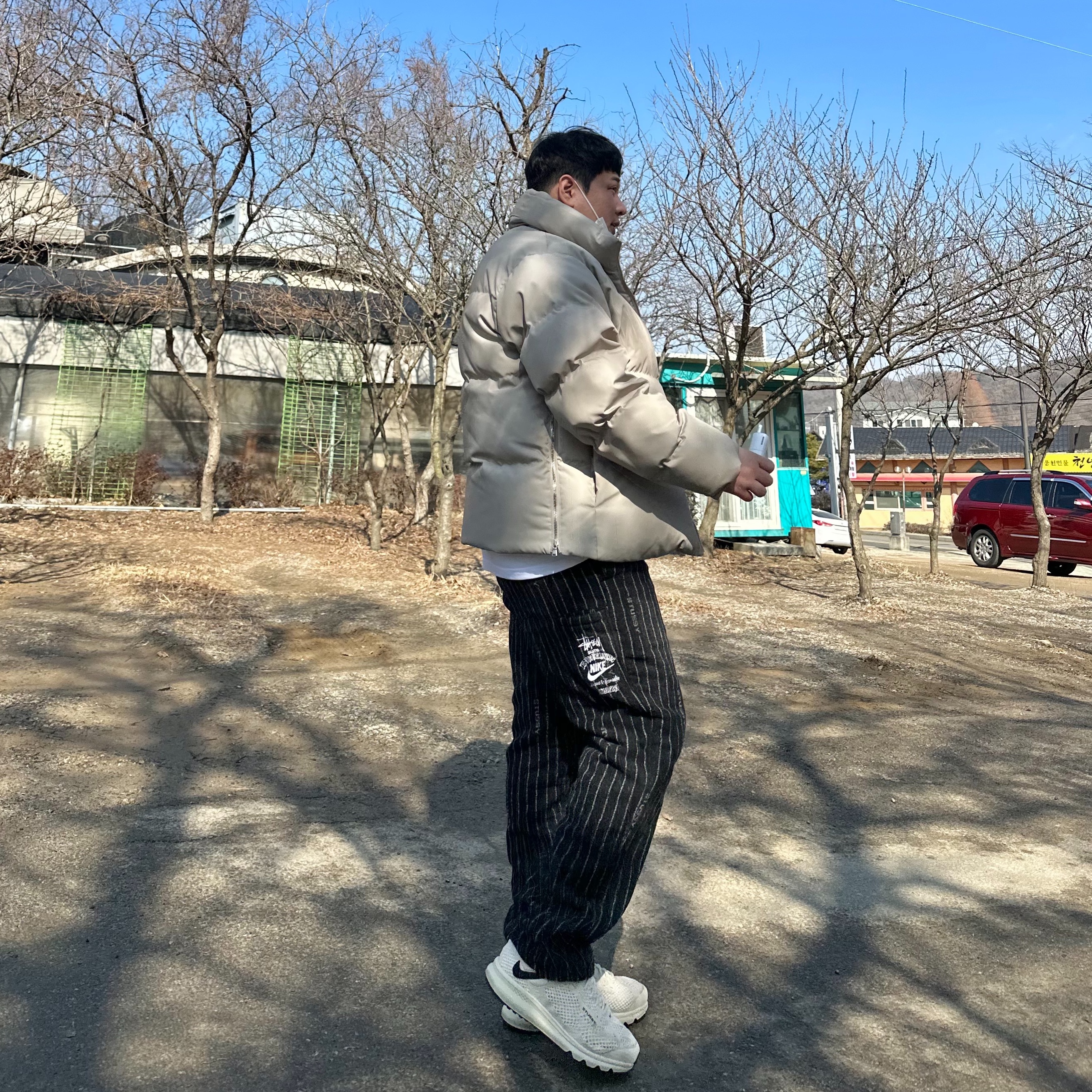 Nike x Stussy NRG Striped Wool Pants Black (DR4021-010), Nike x Stussy Air Max 2013 Fossil 착용 스타일 - 3