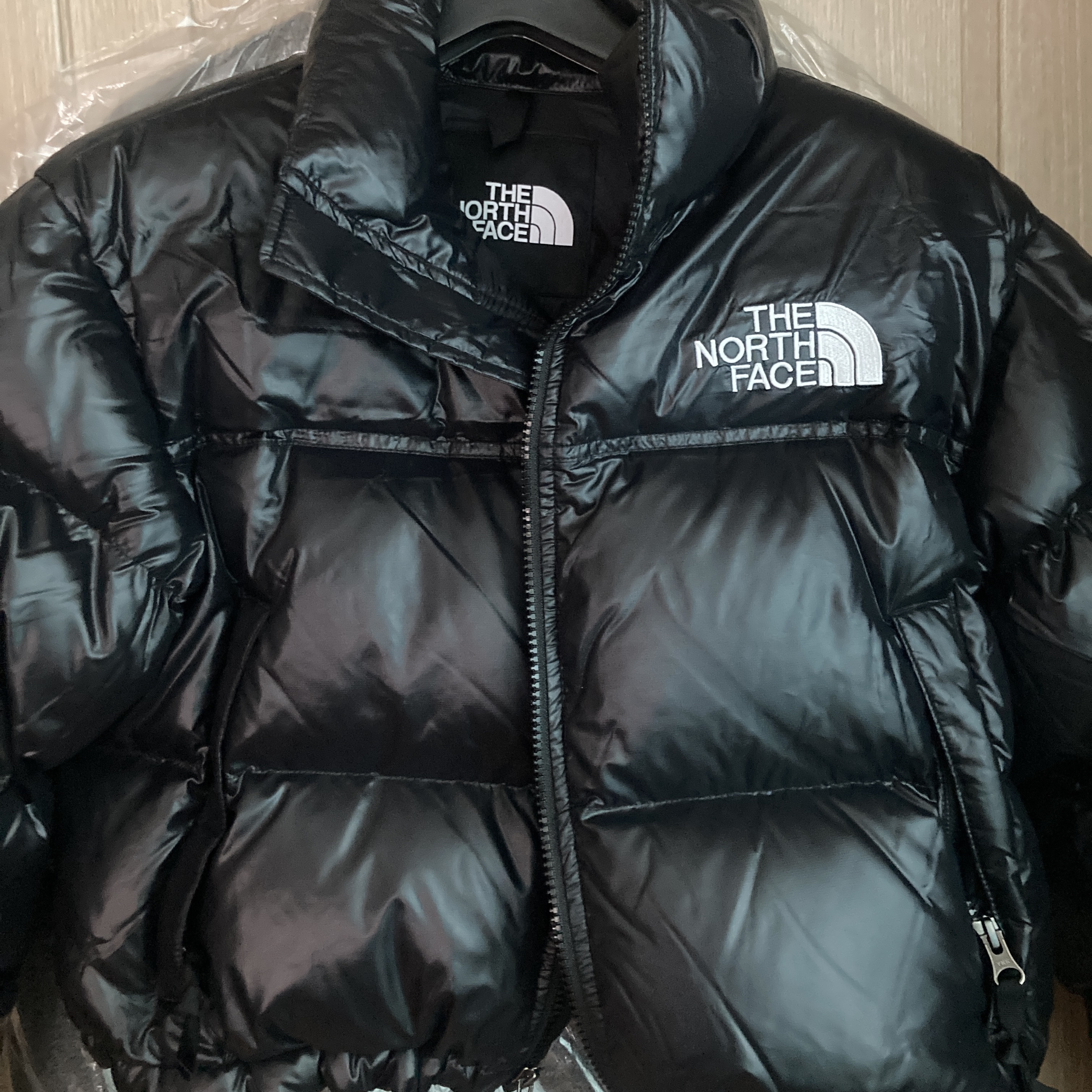 (W) The North Face Nuptse Short Jacket TNF Black 착용 스타일