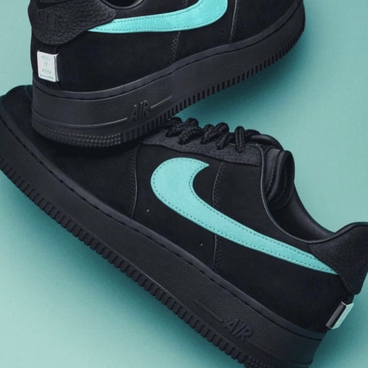 Nike x Tiffany & Co. Air Force 1 Low SP 1837 착용 스타일 - 1