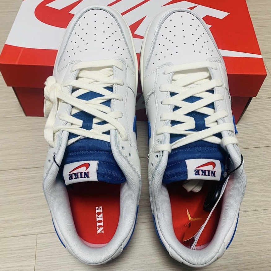 Nike Dunk Low SE Sail Dark Marina Blue 착용 스타일