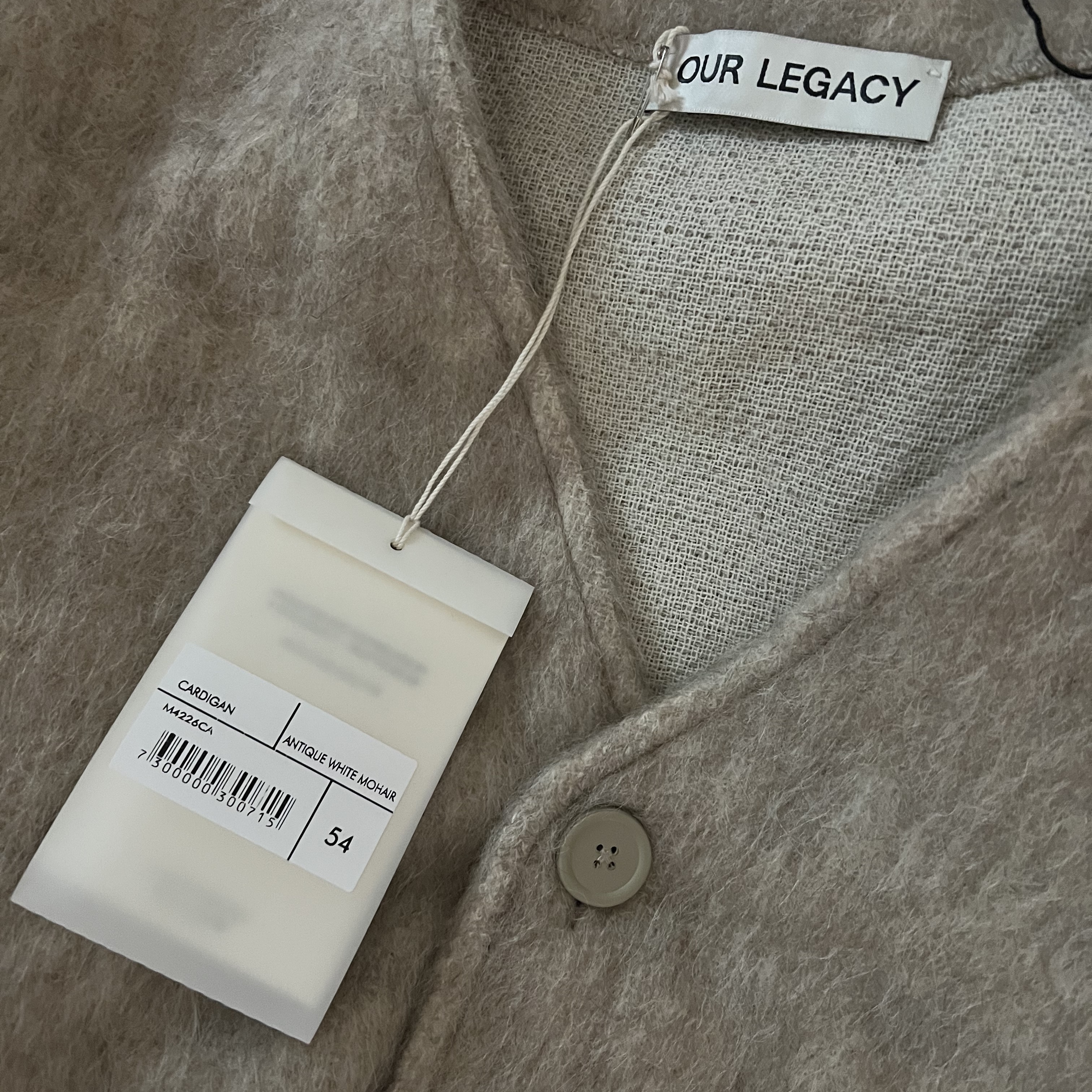 Our Legacy Cardigan Mohair Antique White 착용 스타일