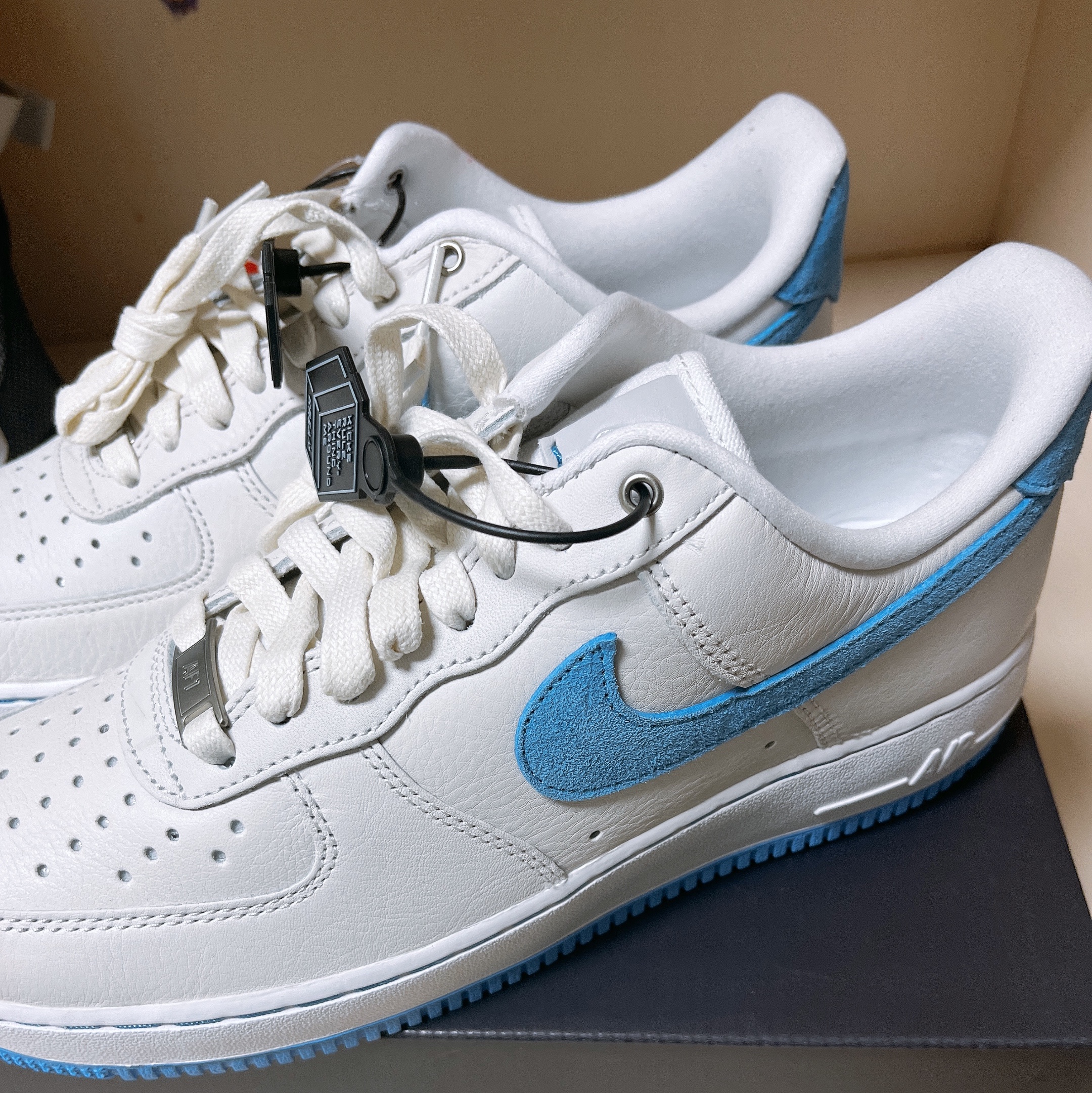 (W) Nike Air Force 1 LXX University Blue 착용 스타일