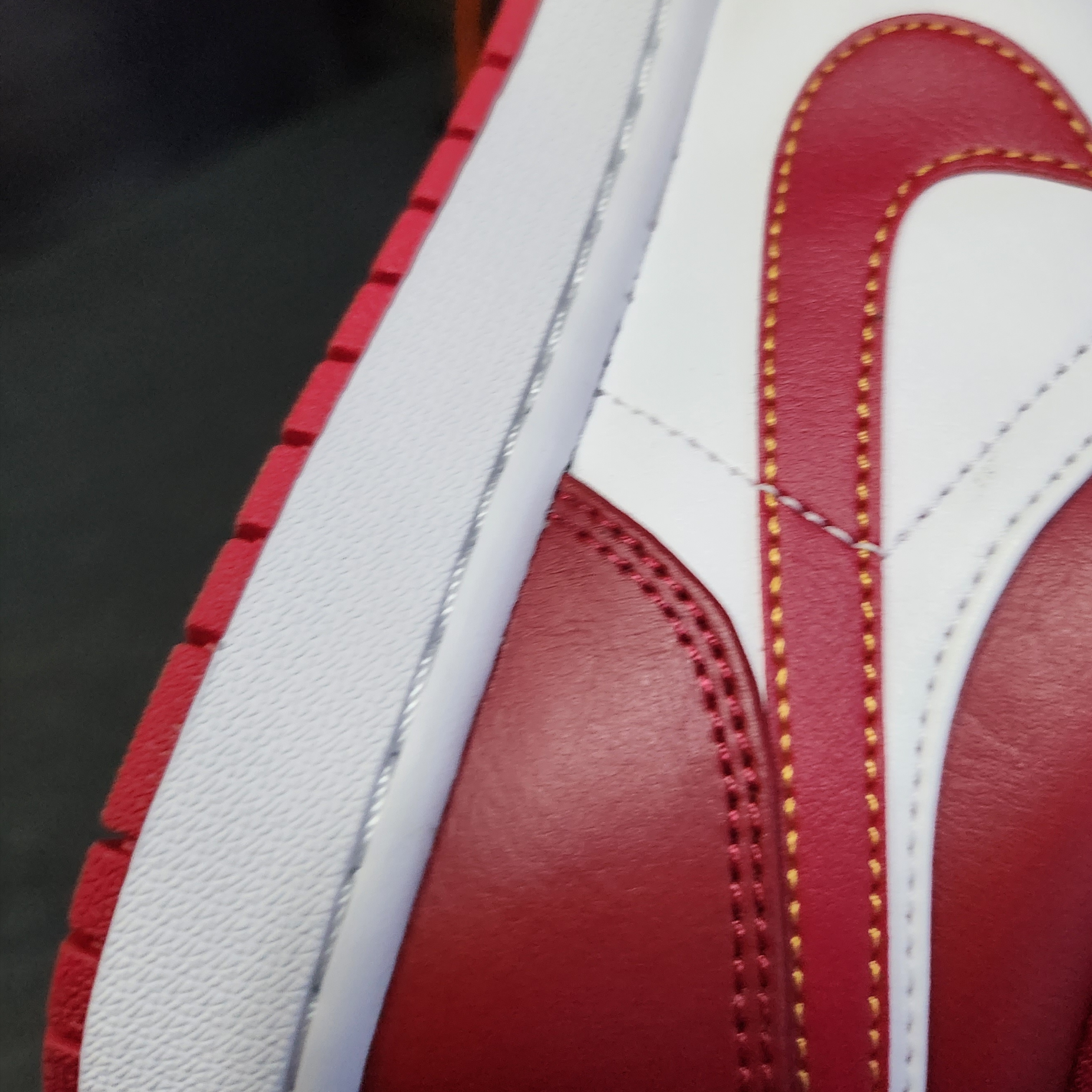 Jordan 1 Low Cardinal Red 착용 스타일