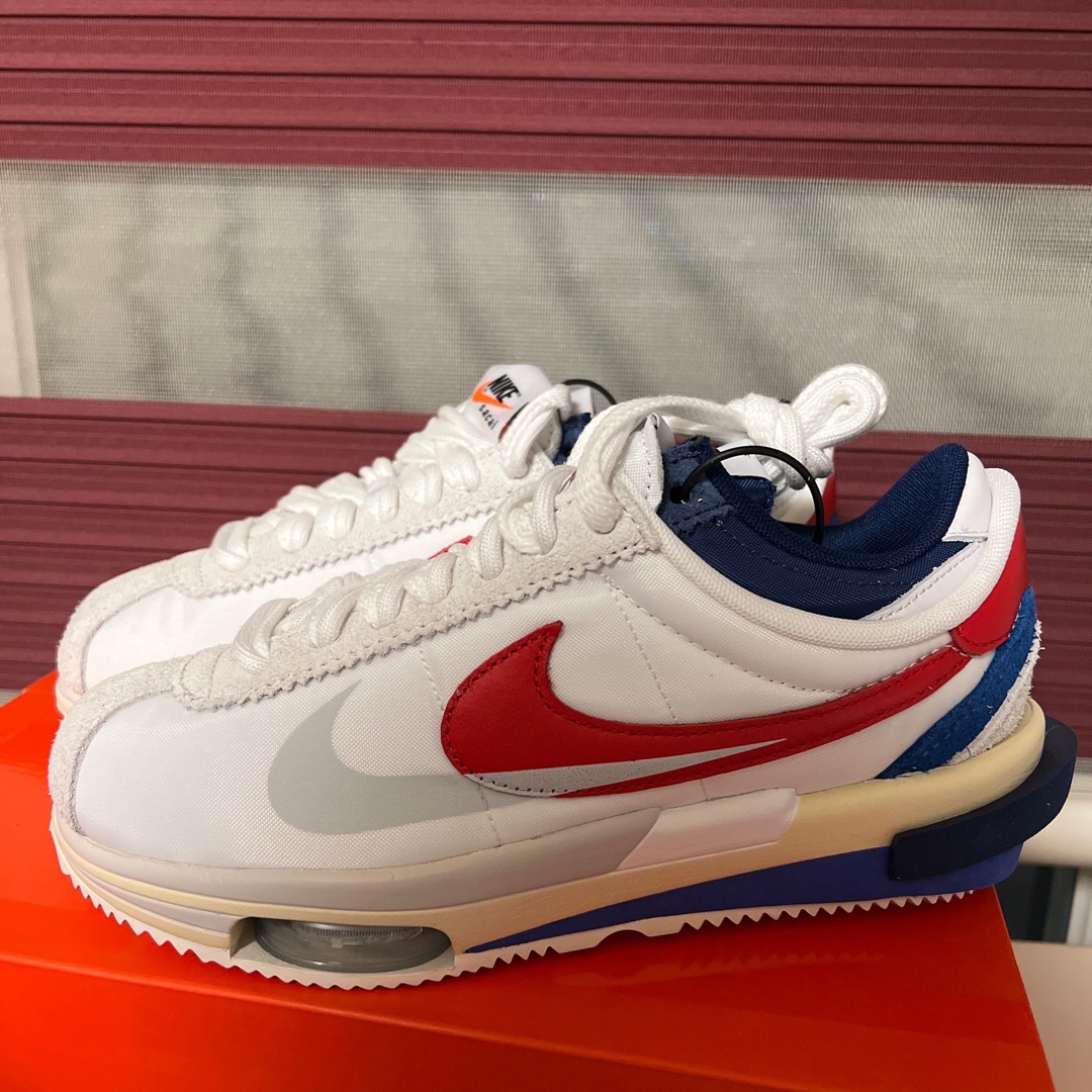 Nike x Sacai Zoom Cortez SP White and University Red 착용 스타일
