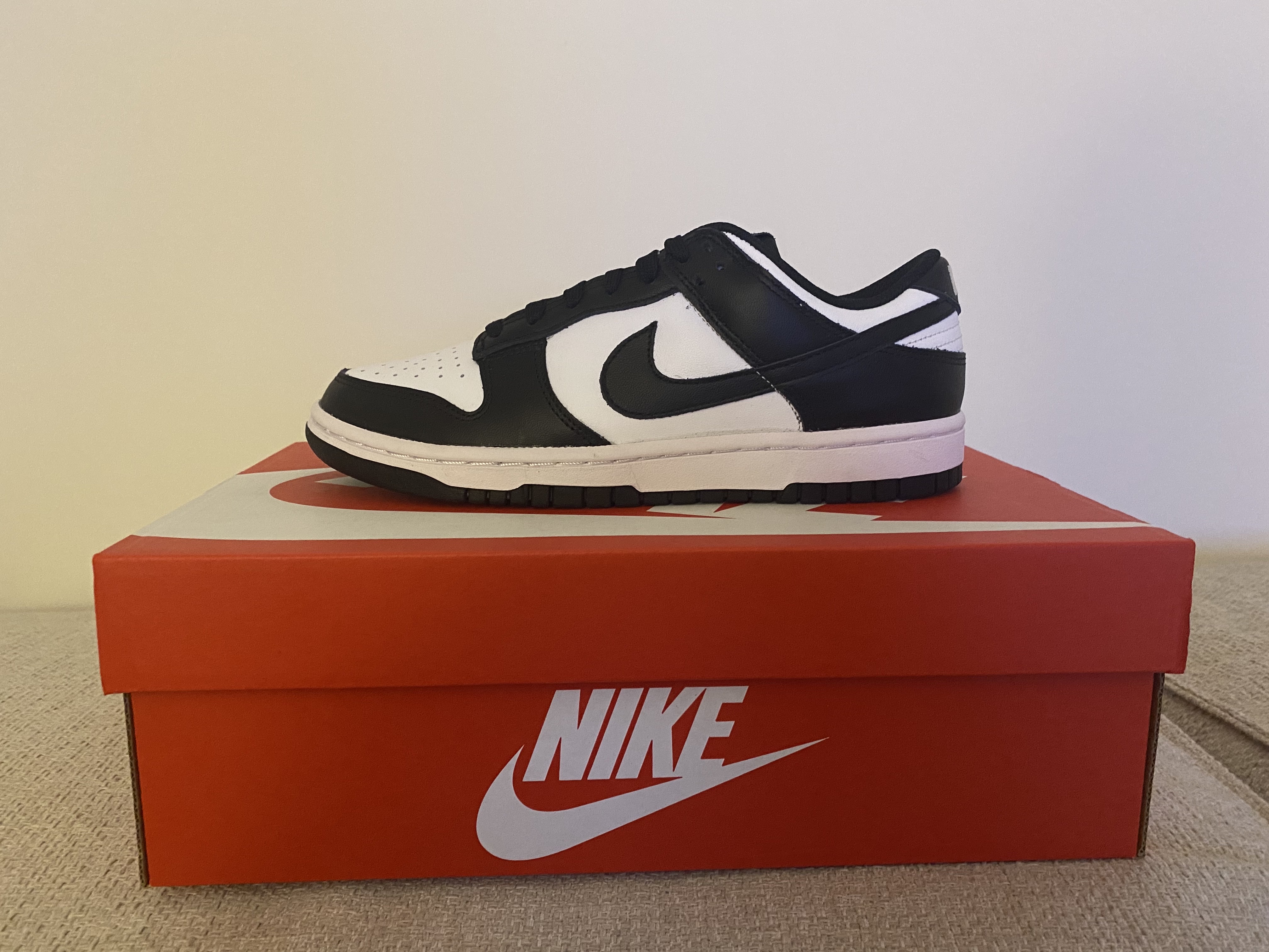 Nike Dunk Low Retro Black 착용 스타일