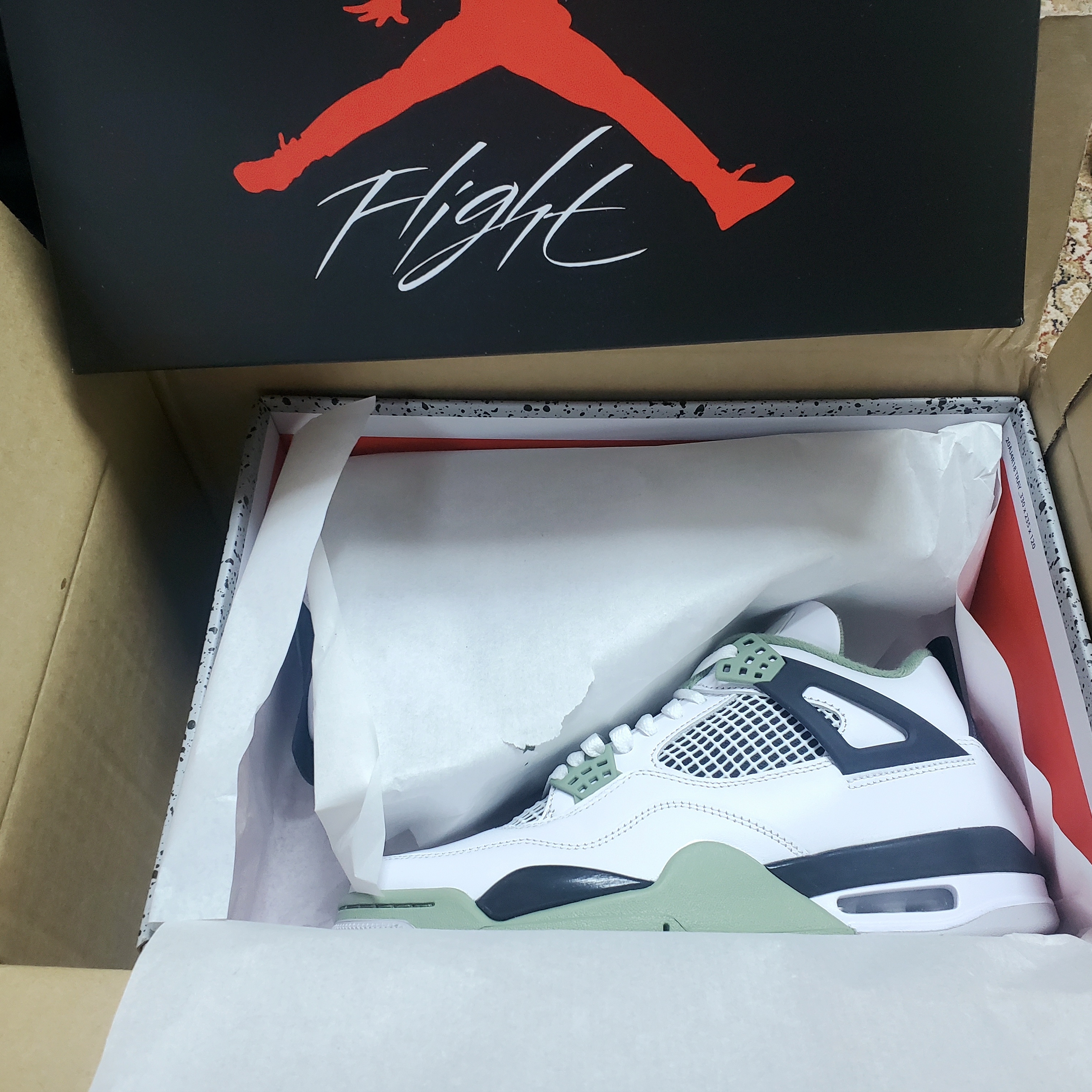 (W) Jordan 4 Retro Oil Green 착용 스타일