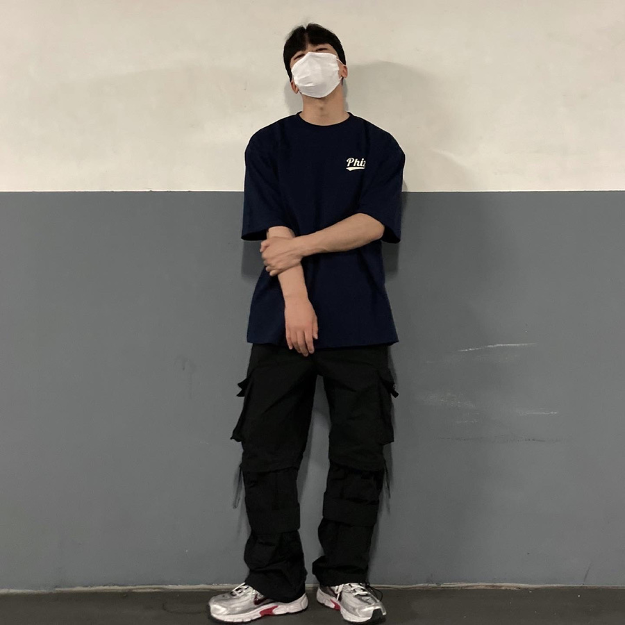 Nike Initiator Metallic Silver Black 착용 스타일