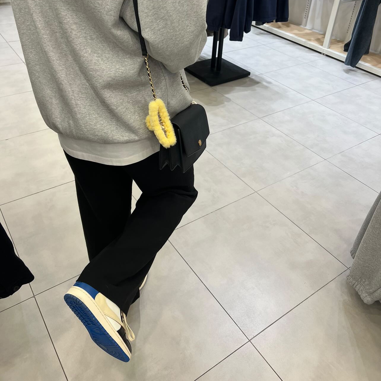 Jordan 1 x Travis Scott x Fragment Retro Low OG SP Military Blue 착용 스타일
