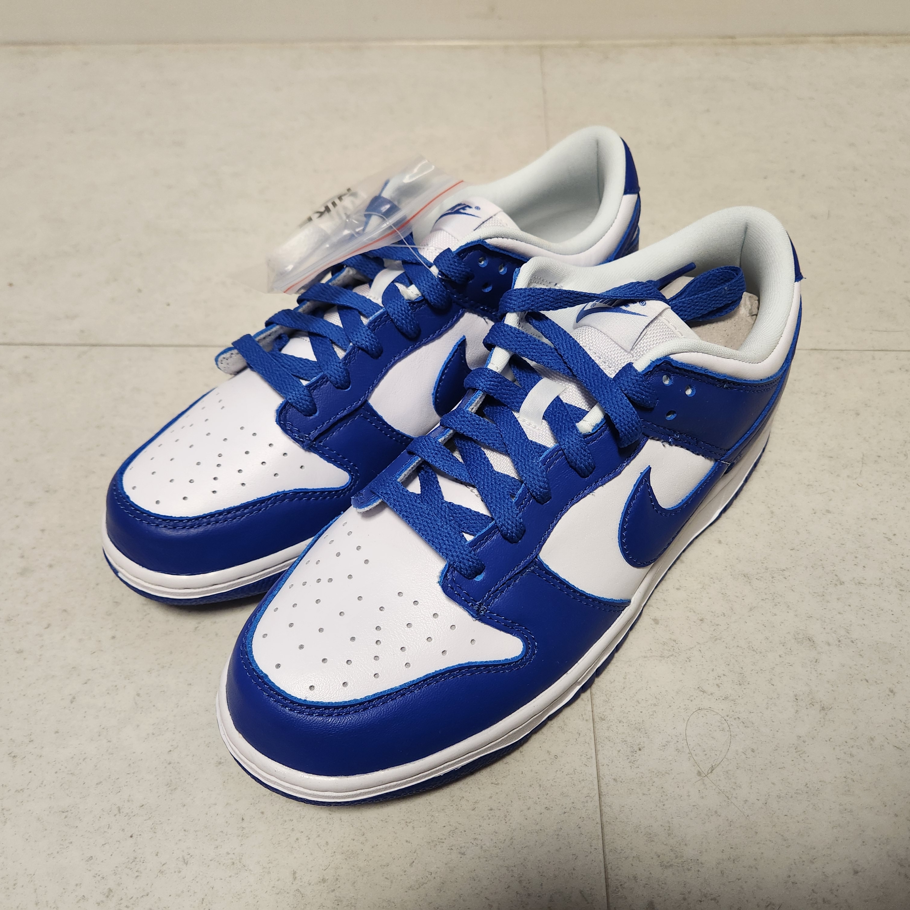 Nike Dunk Low SP Kentucky 2022 착용 스타일 - 1