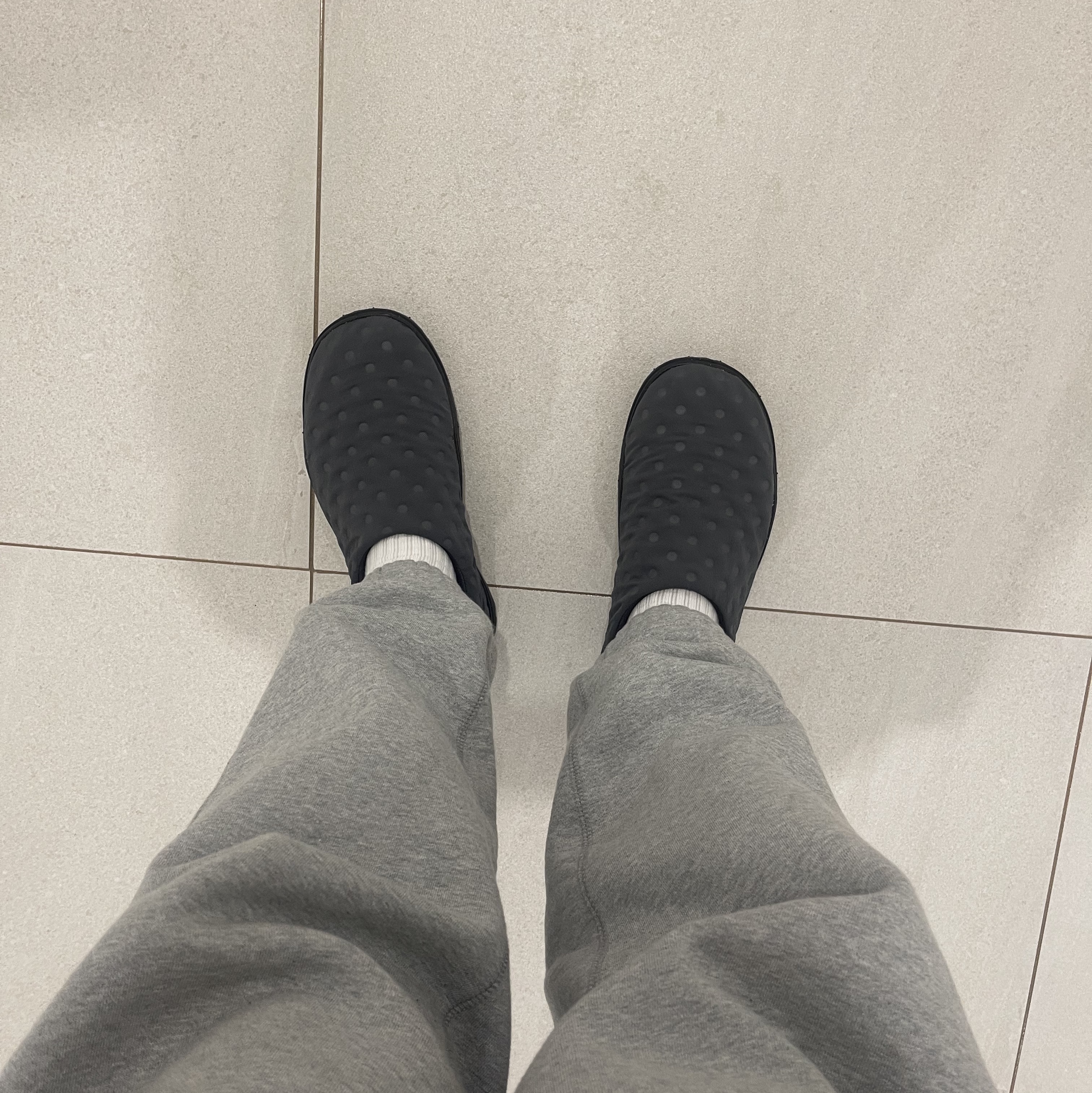 Nike ACG Moc Anthracite 착용 스타일 - 3