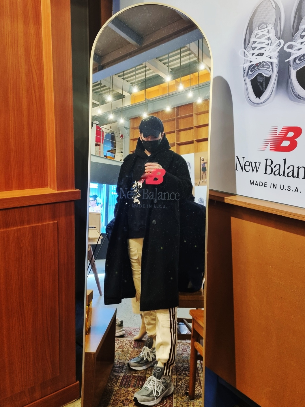 New Balance 990v6 Made in USA Grey - D Standard, Jordan x Travis Scott x Fragment Hoodie Black (DJ0615-010) 착용 스타일