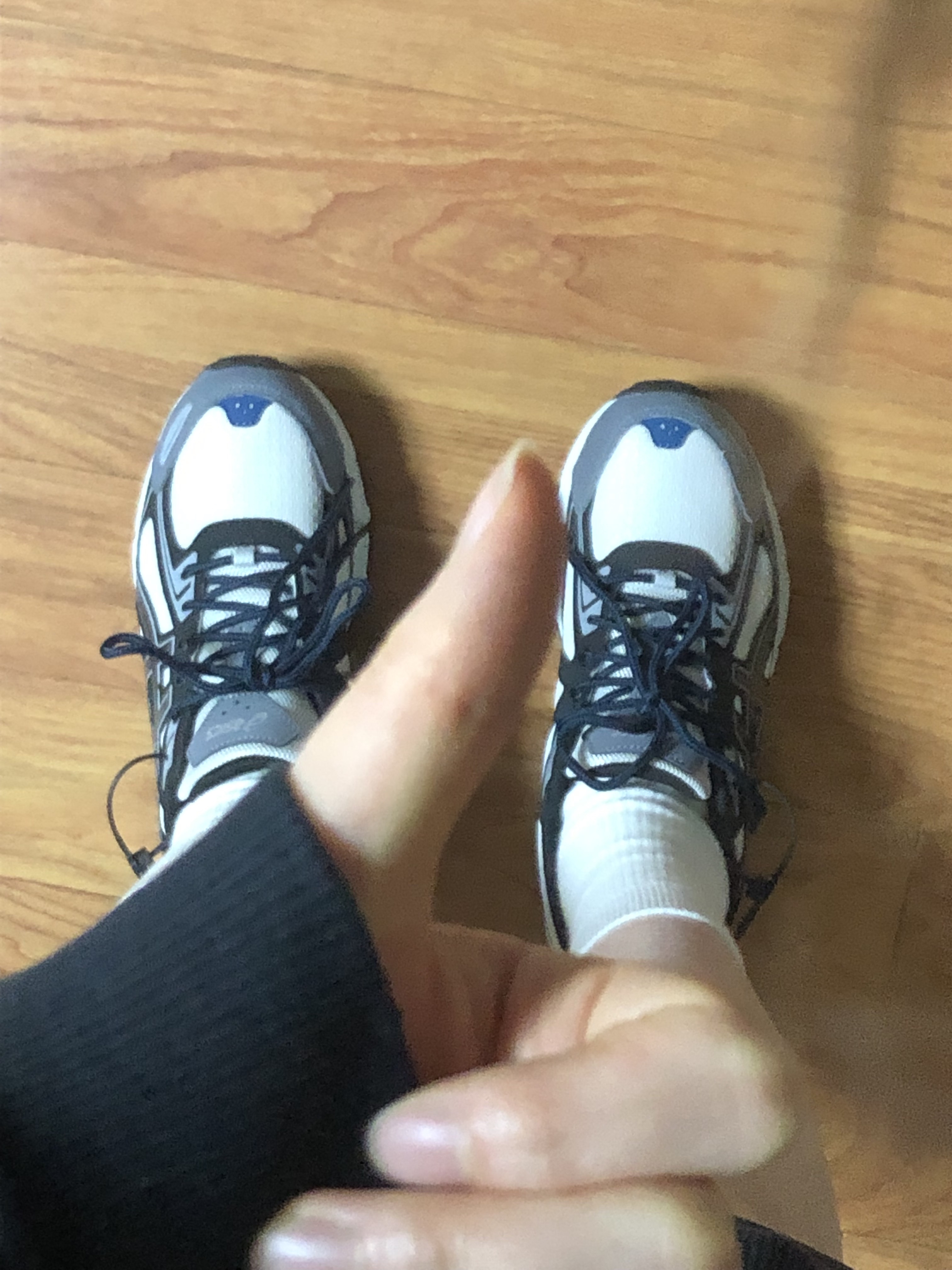Asics Gel-Venture 6 SPS Glacier Grey 착용 스타일 - 1