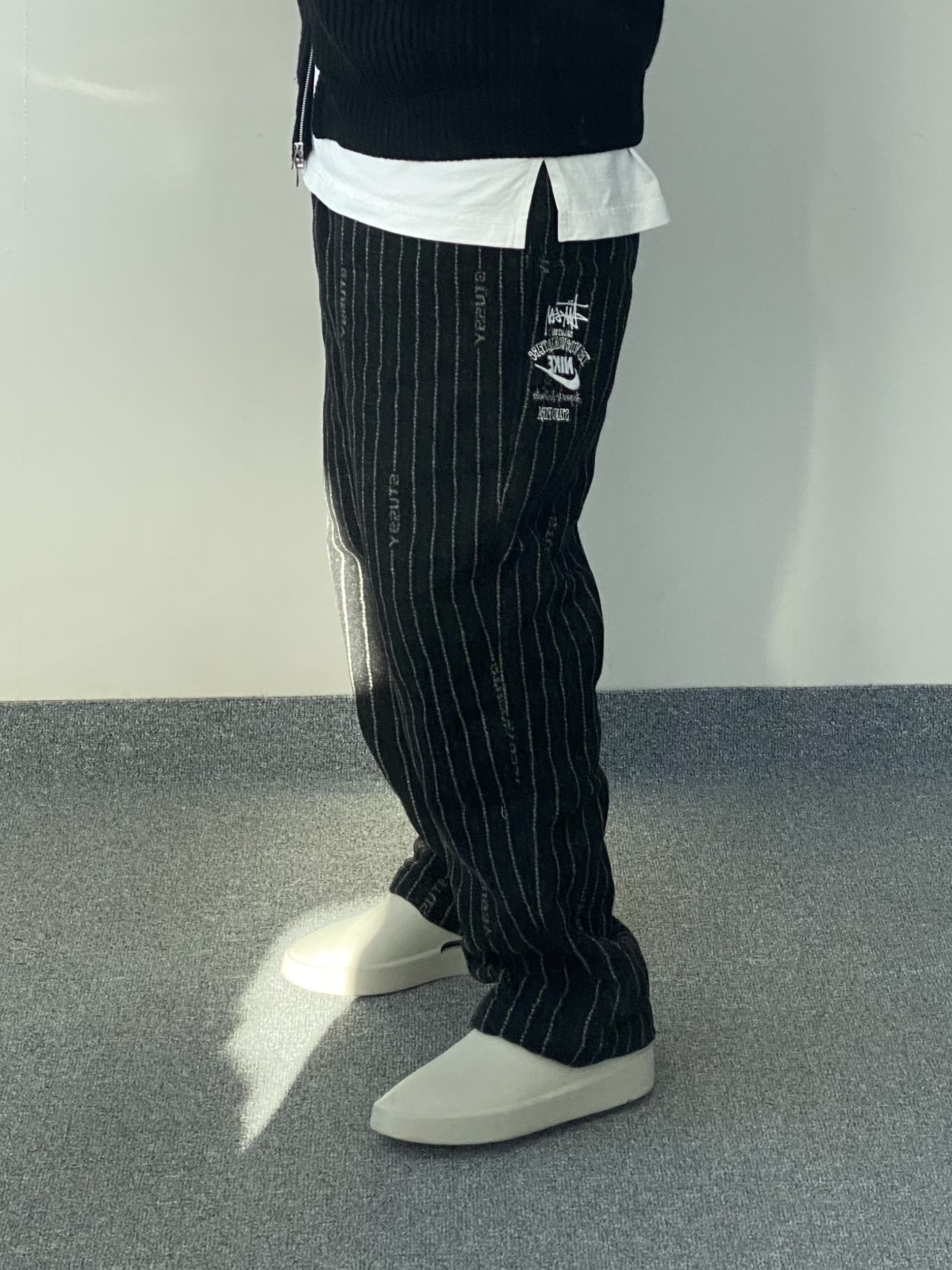 Fear of God The California Cement, Nike x Stussy NRG Striped Wool Pants Black (DR4021-010) 착용 스타일 - 3