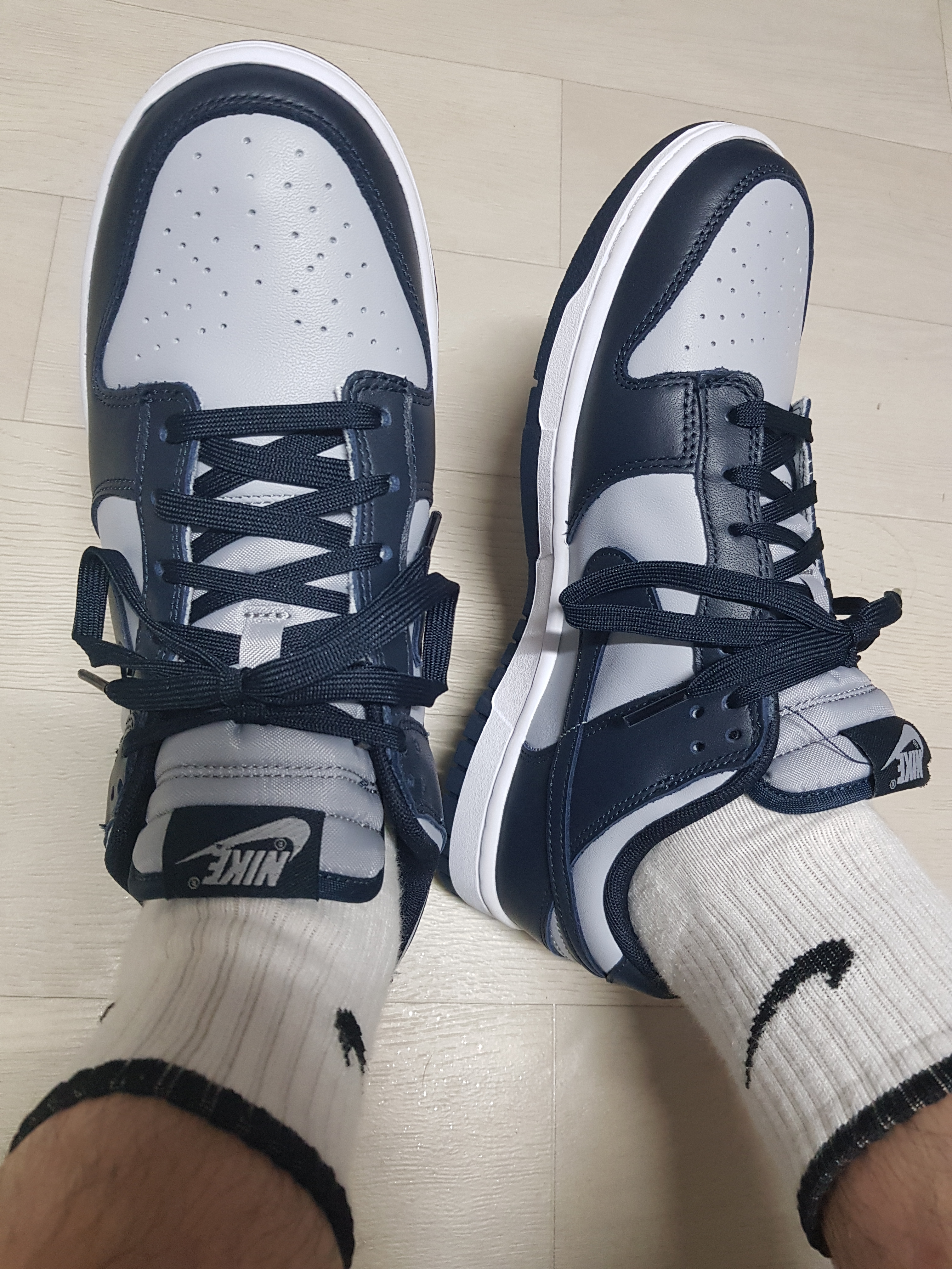 Nike Dunk Low Retro Championship Grey 착용 스타일