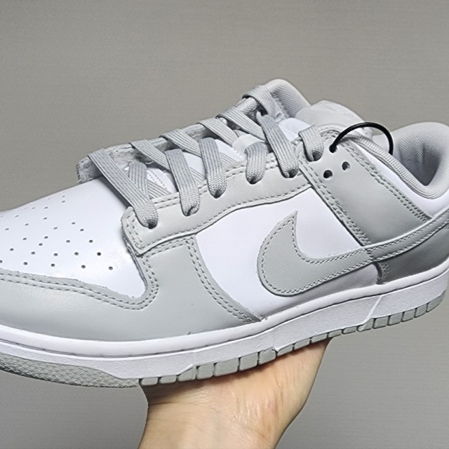 Nike Dunk Low Retro Grey Fog 착용 스타일