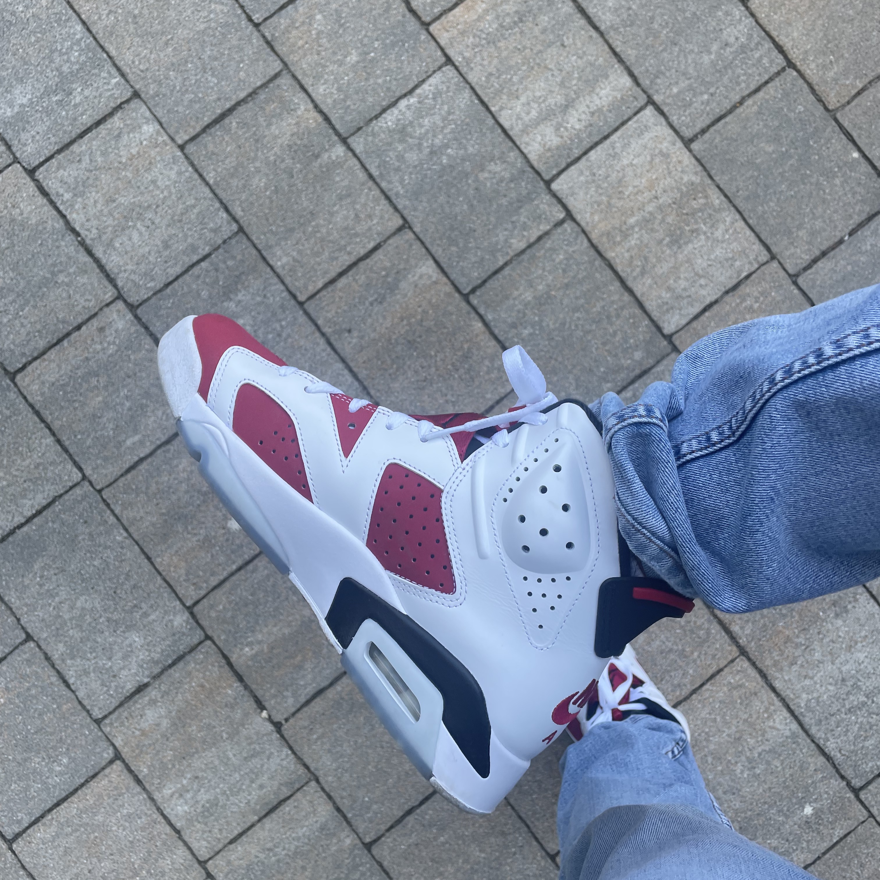 Jordan 6 Retro Carmine 2021 착용 스타일 - 1