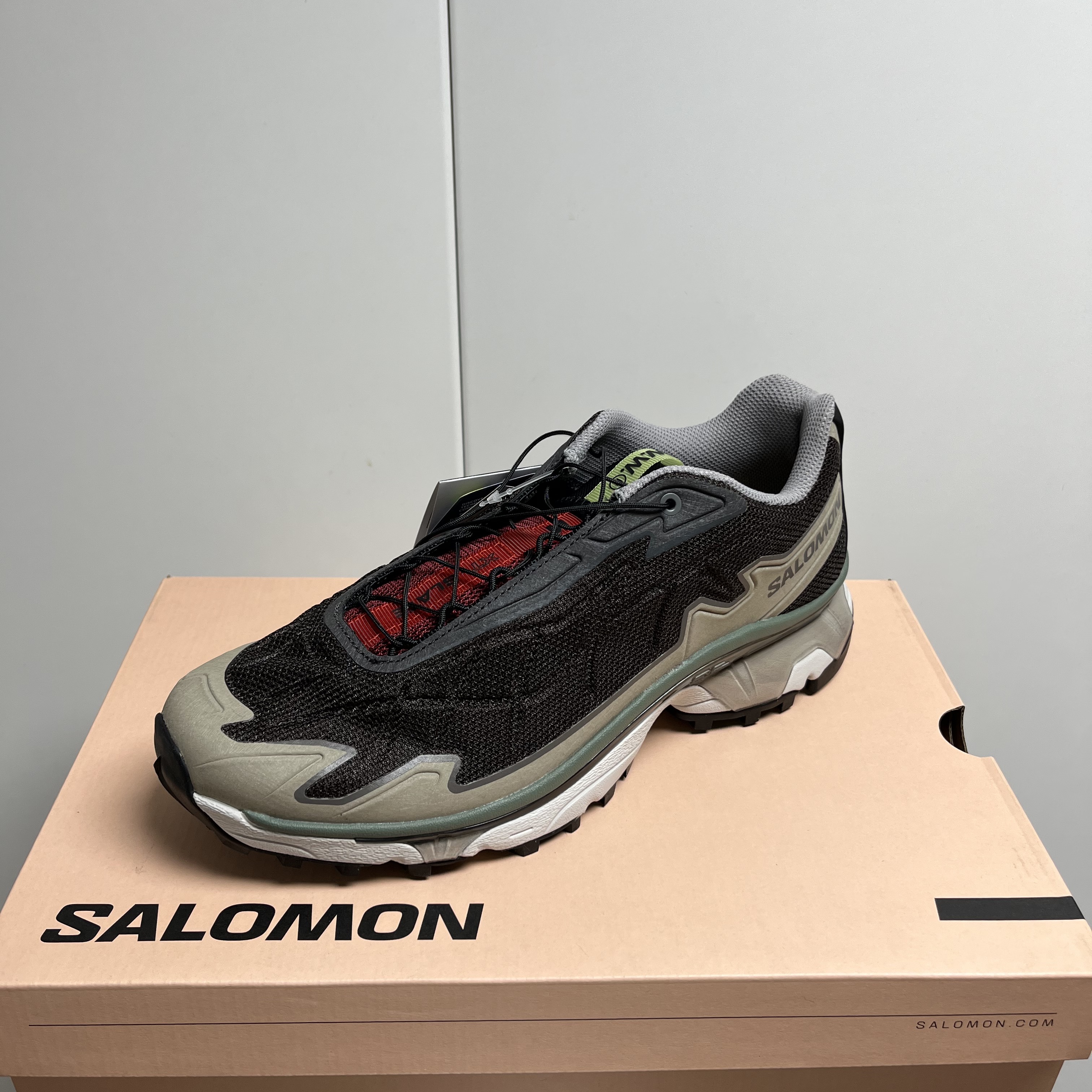 Salomon x Wood Wood XT-Slate Black Coffee 착용 스타일