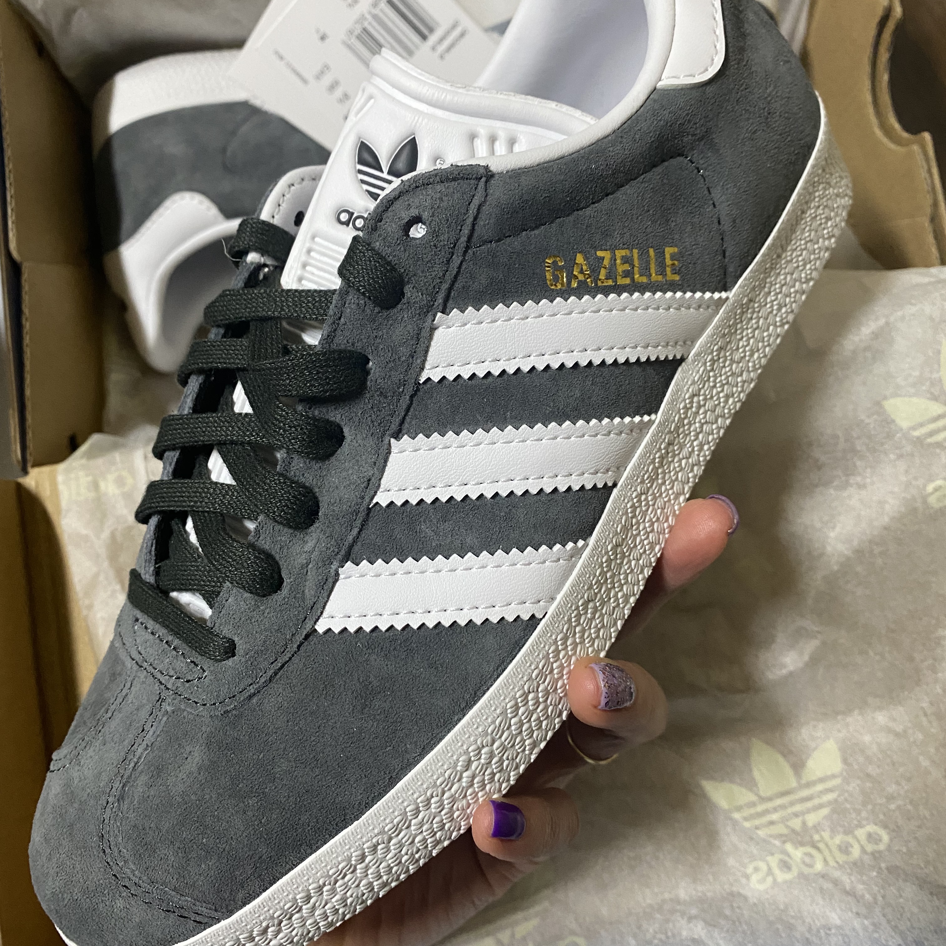 Adidas Gazelle Solid Grey 착용 스타일