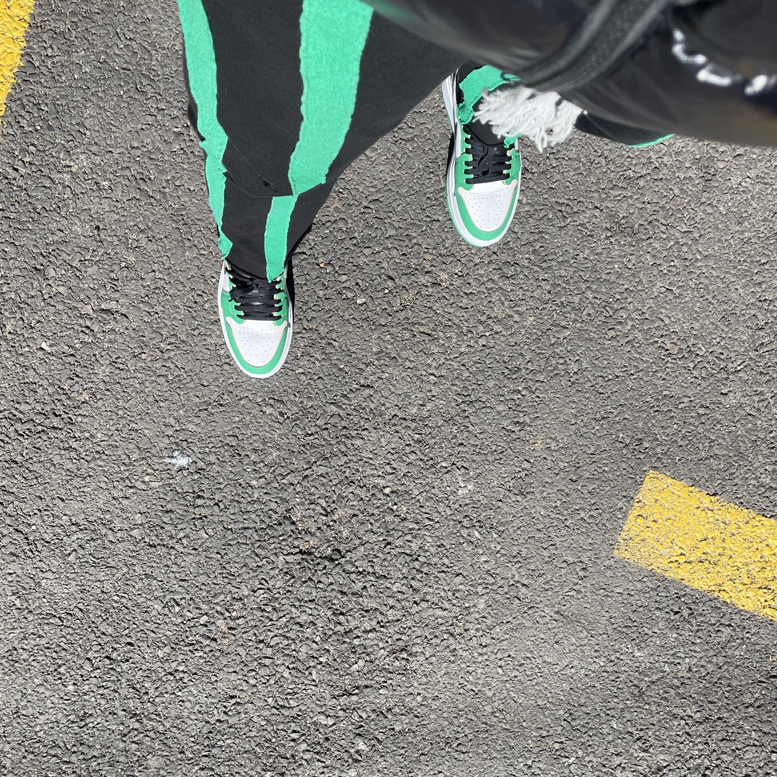 (W) Jordan 1 Elevate Low SE Lucky Green 착용 스타일