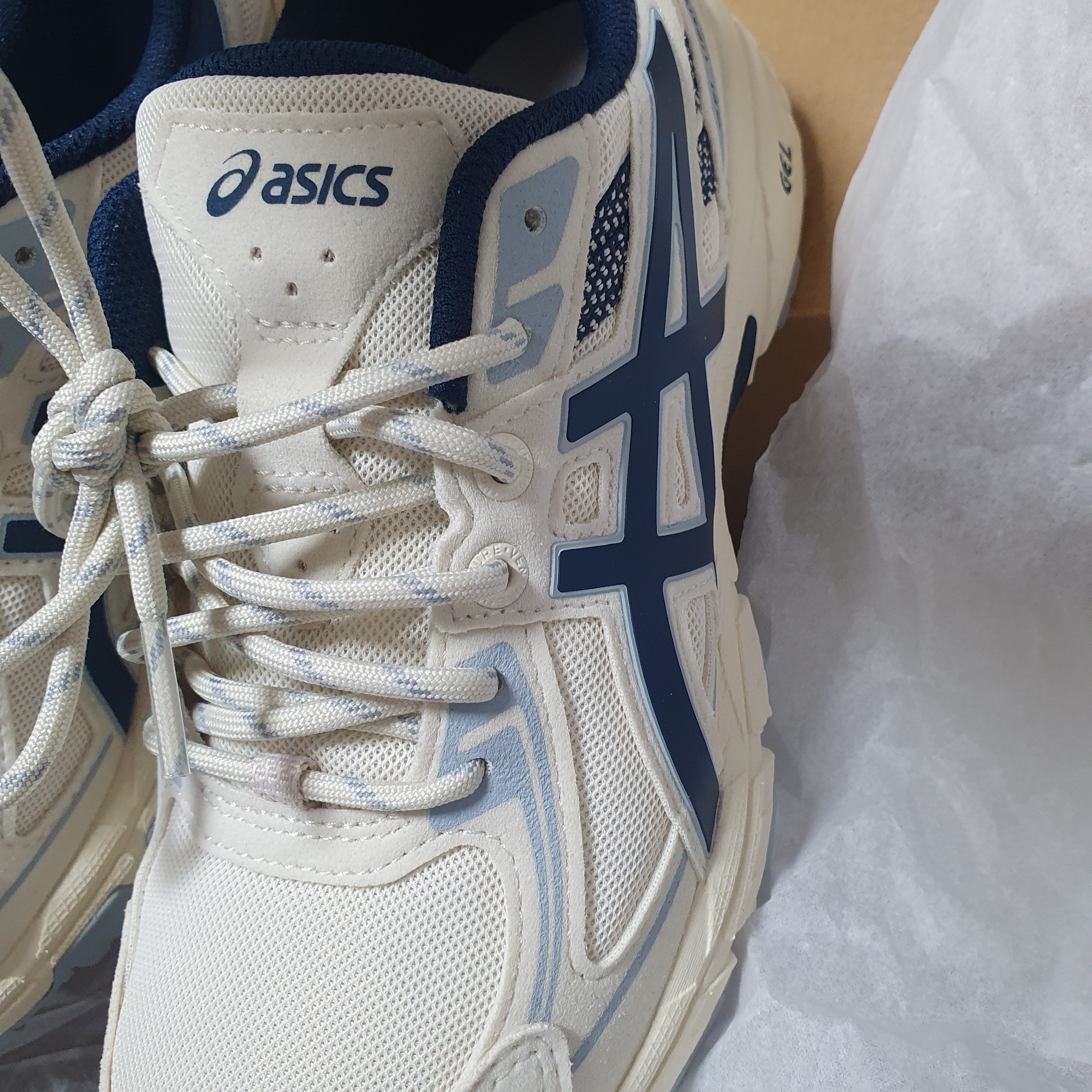 Asics Gel-Venture 6 SPS Birch French Blue 착용 스타일