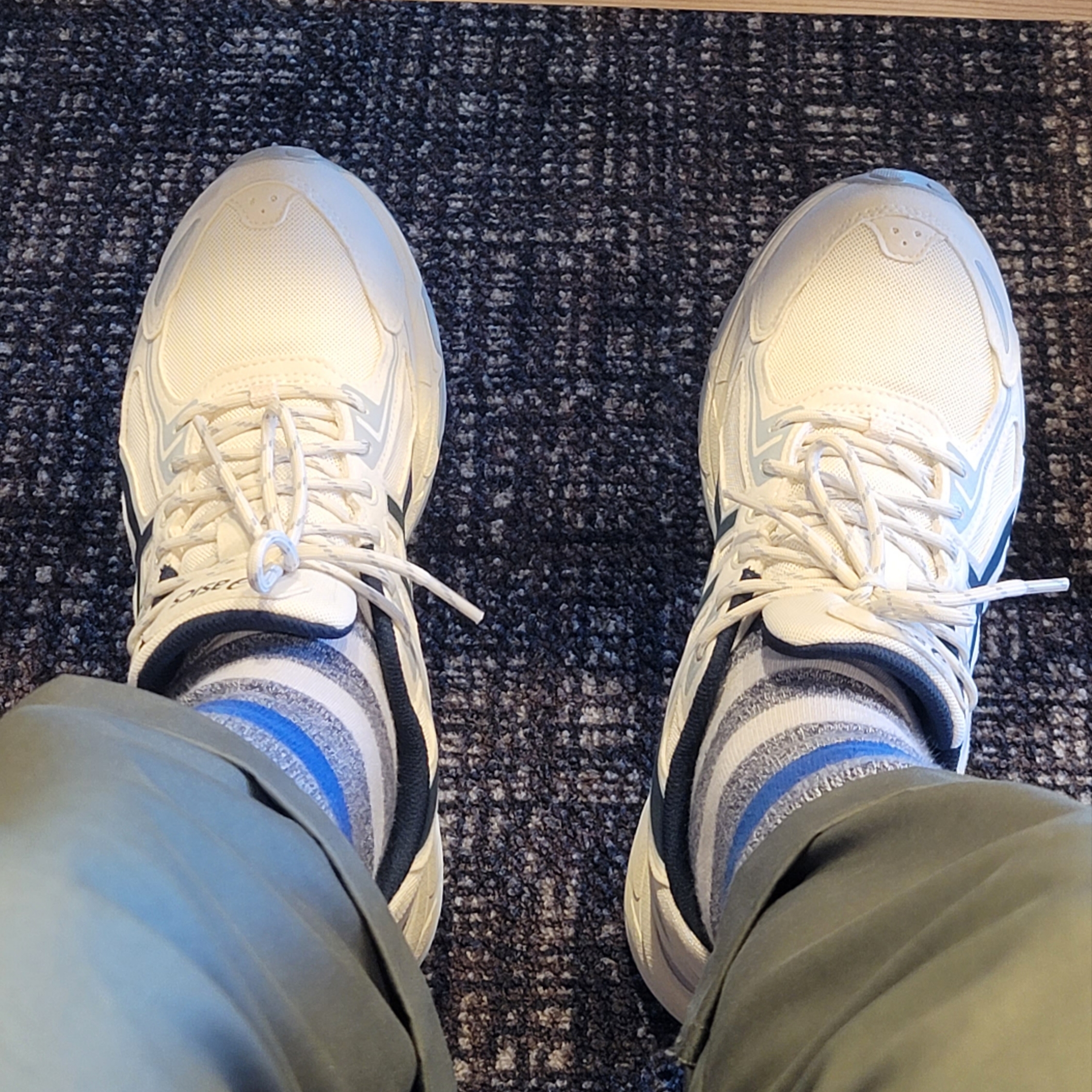 Asics Gel-Venture 6 SPS Birch French Blue 착용 스타일