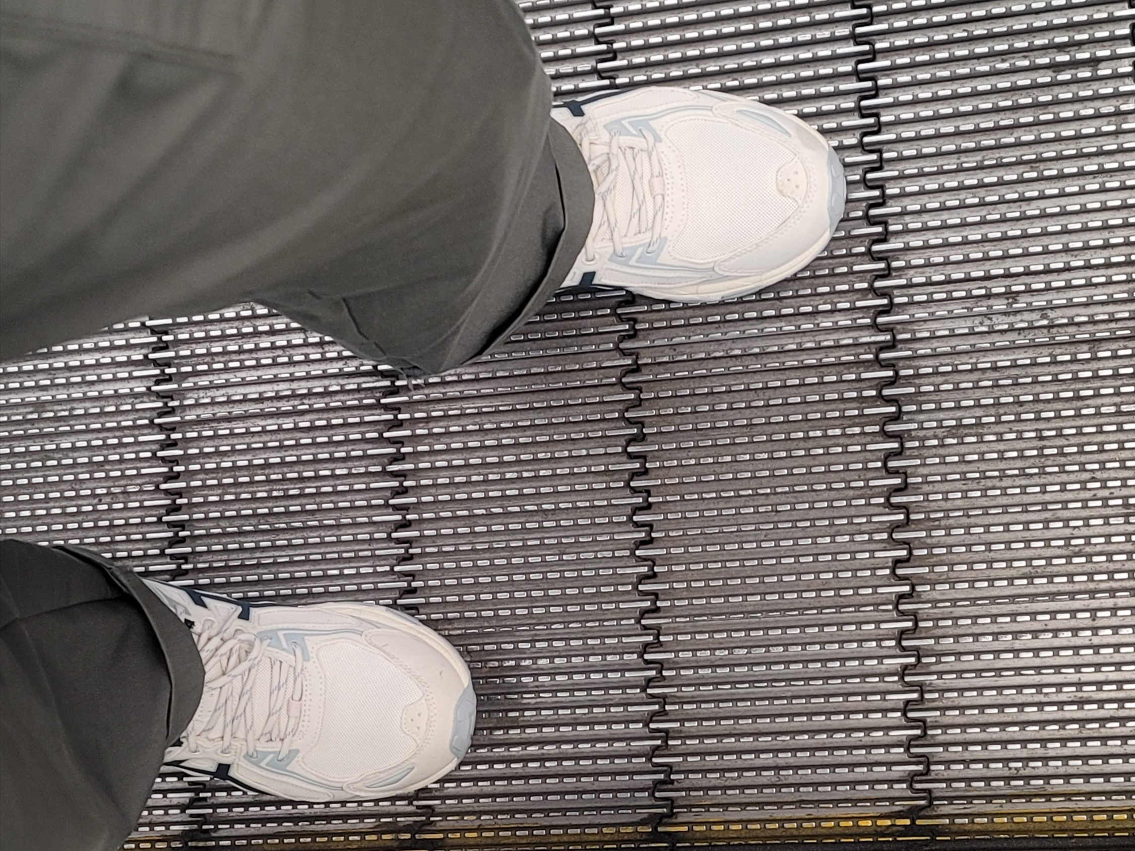 Asics Gel-Venture 6 SPS Birch French Blue 착용 스타일