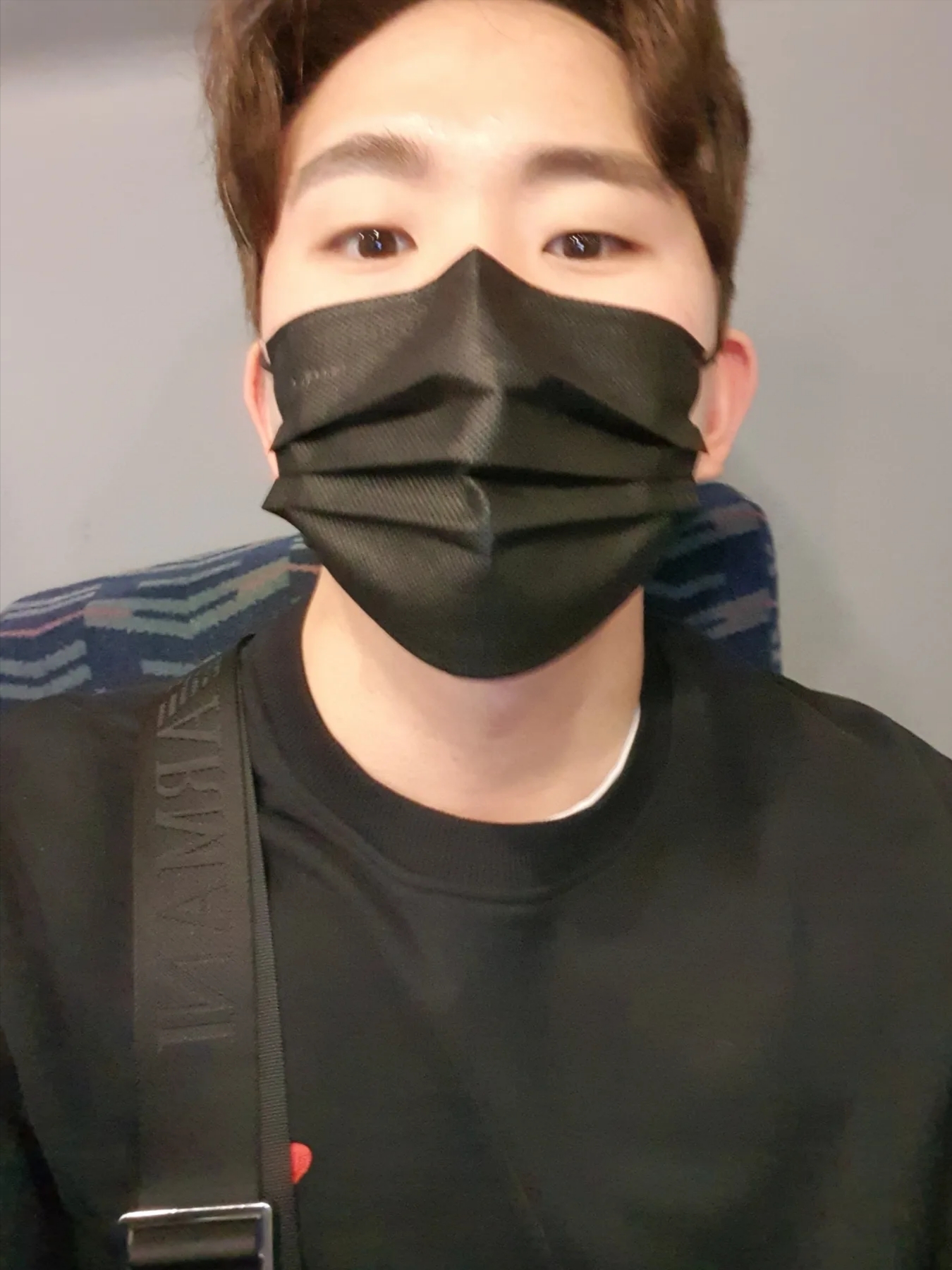 AMI de Coeur Sweatshirt Black 착용 스타일