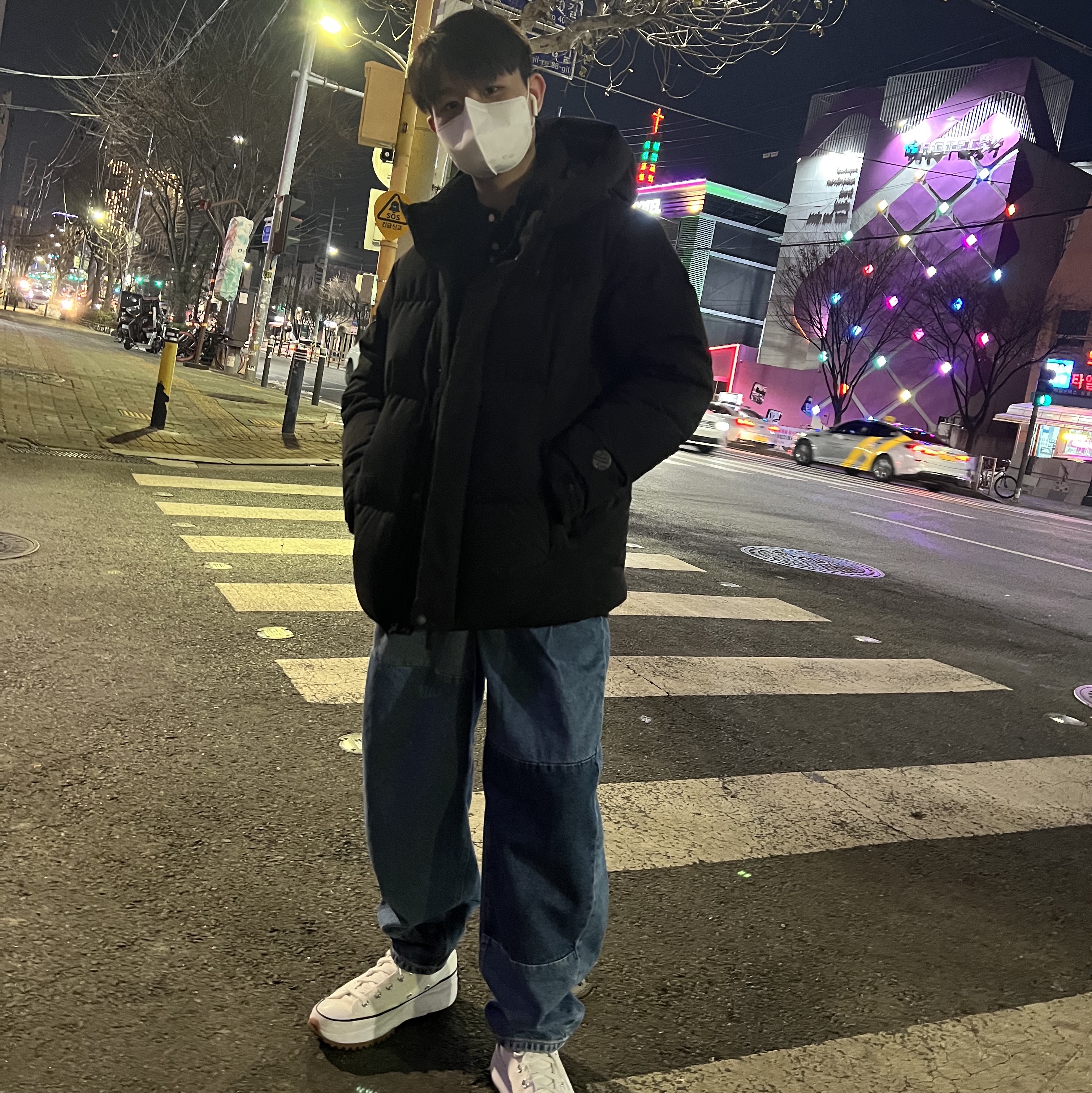 Zara x Ader Error Barrel Leg Jeans Blue 착용 스타일