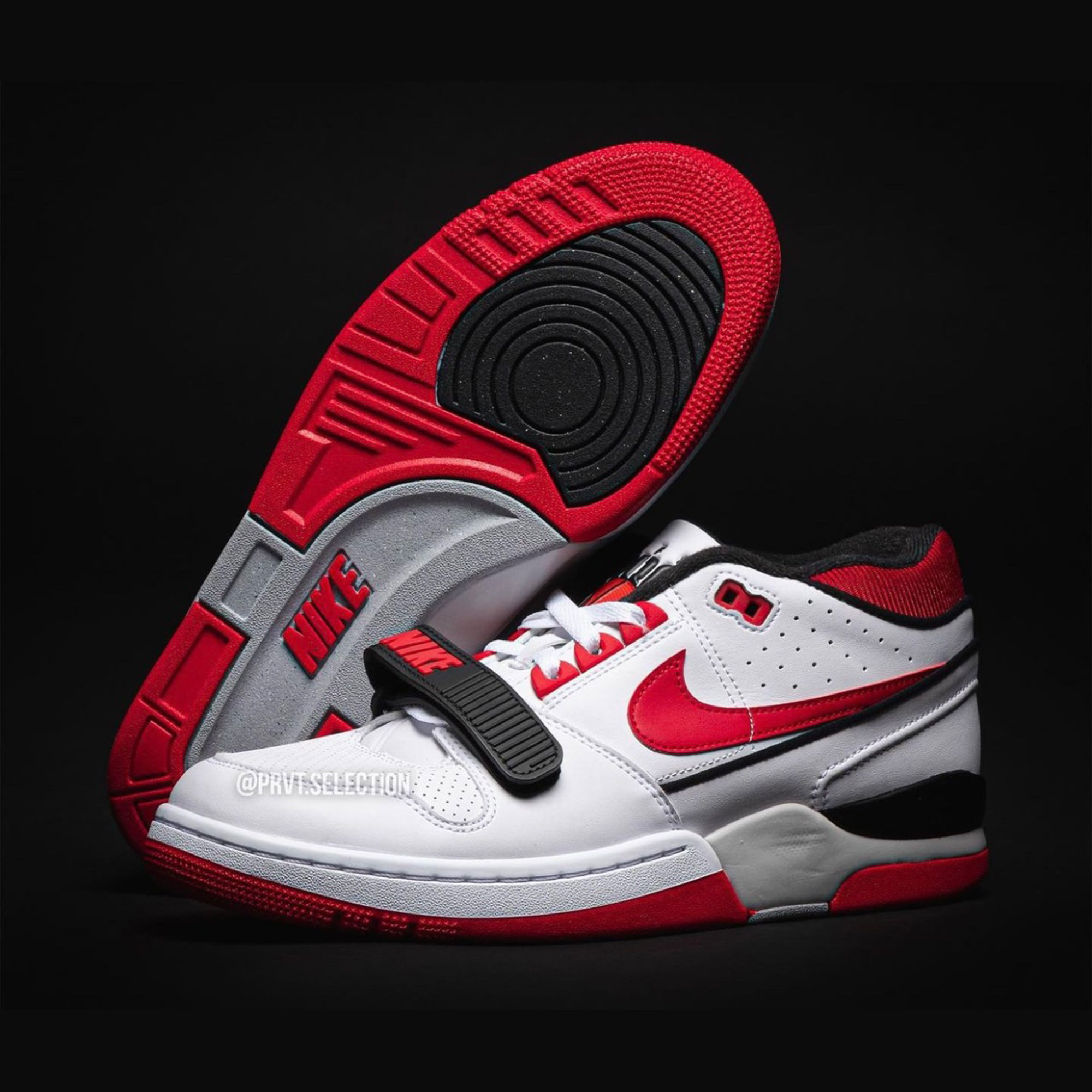 Nike Air Force 1 Low Retro Color of the Month University Red, Nike Air Force 1 Low White Red Midsole 착용 스타일 - 2