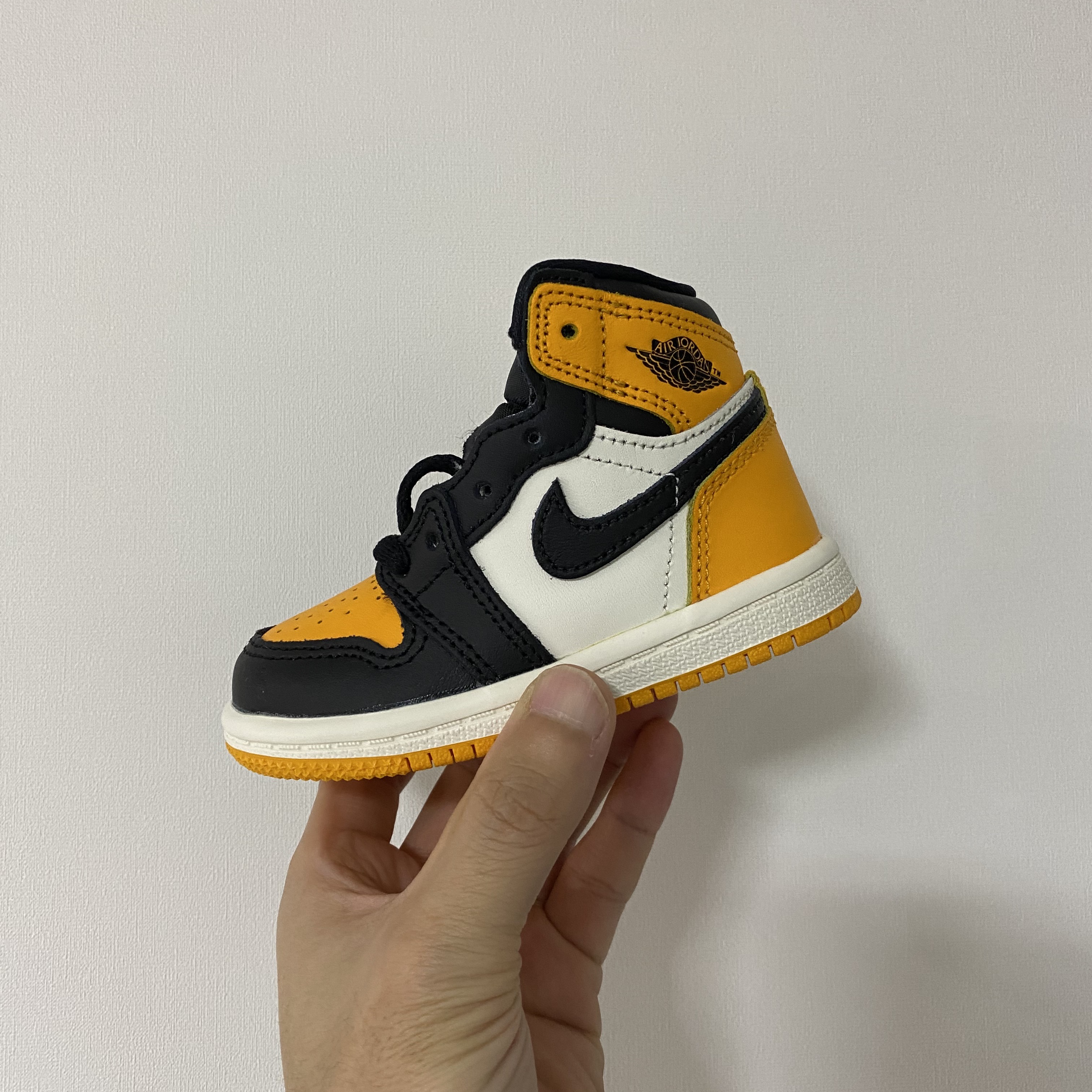 (TD) Jordan 1 Retro High OG Taxi 착용 스타일 - 1