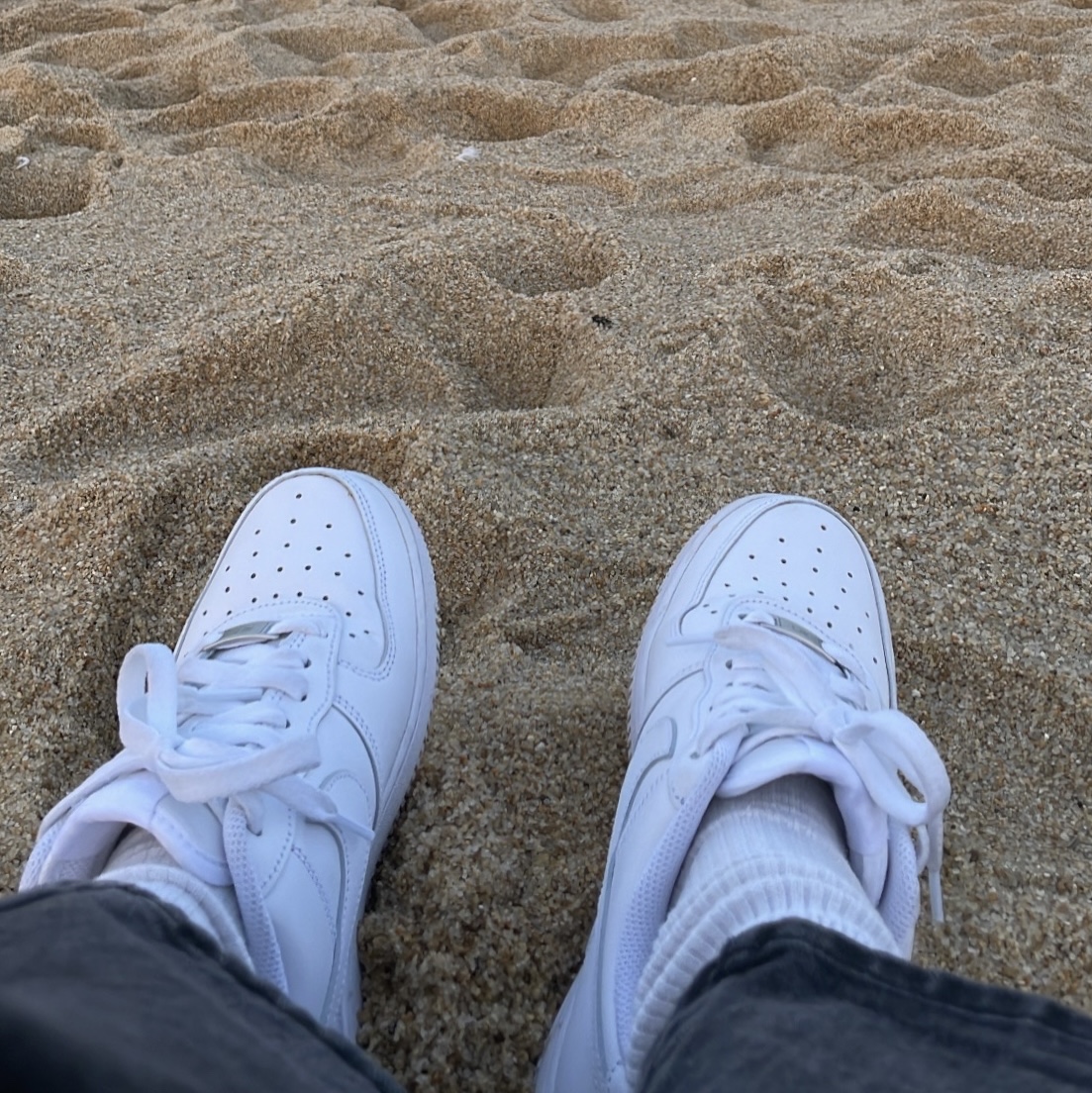 Nike Air Force 1 '07 Low White 착용 스타일 - 2
