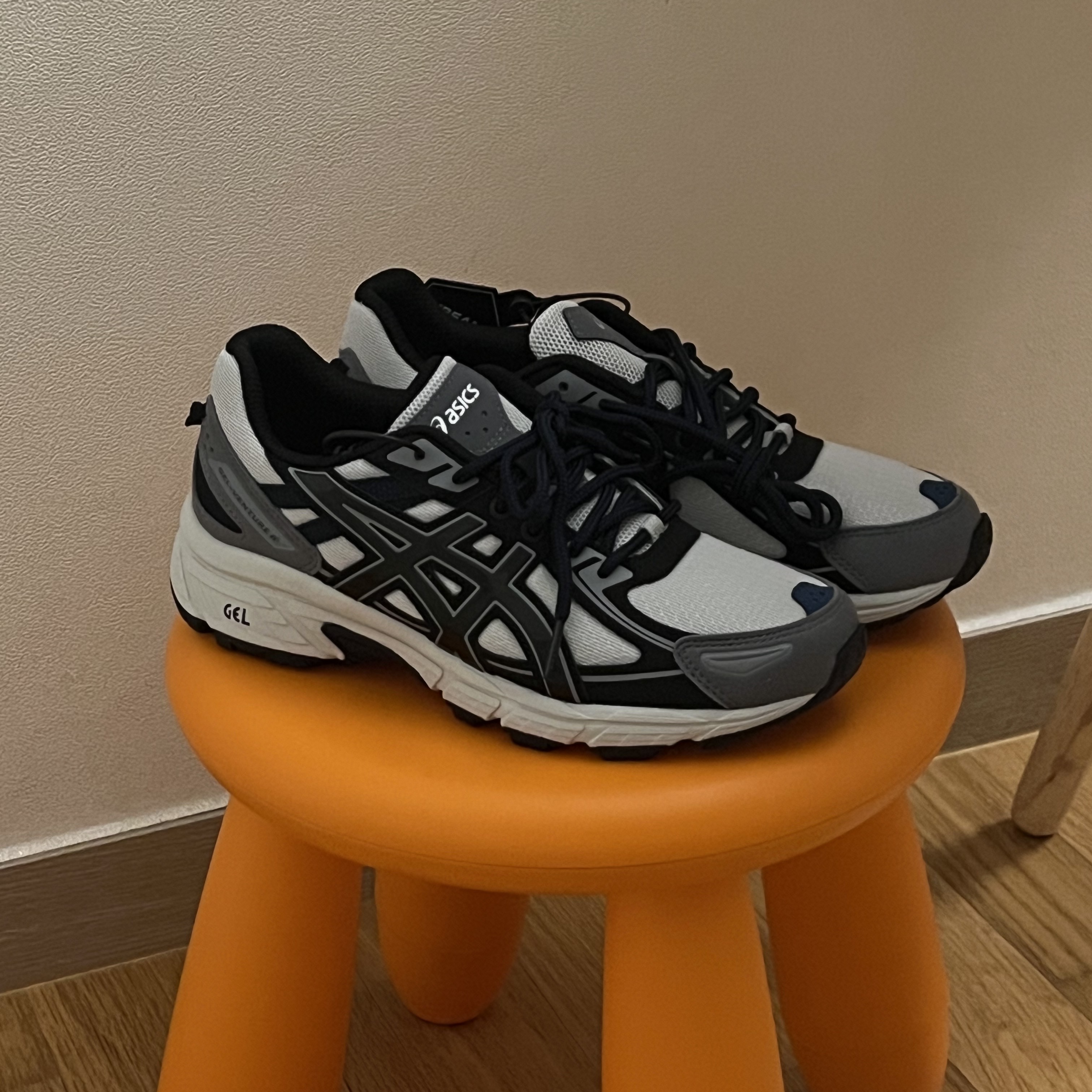 Asics Gel-Venture 6 SPS Glacier Grey 착용 스타일