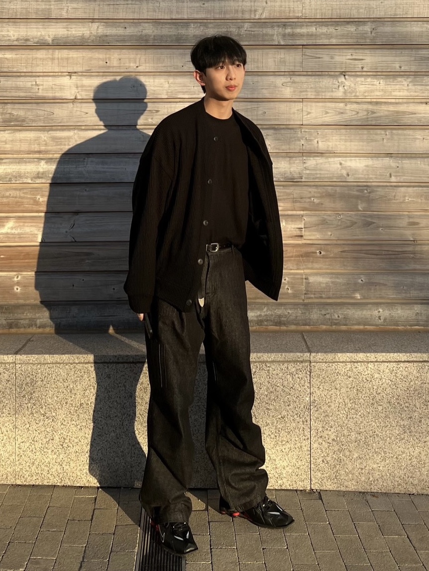 Nike x Martine Rose Shox MR4 Black, Our Legacy Belt 2cm Leather Black 착용 스타일 - 3
