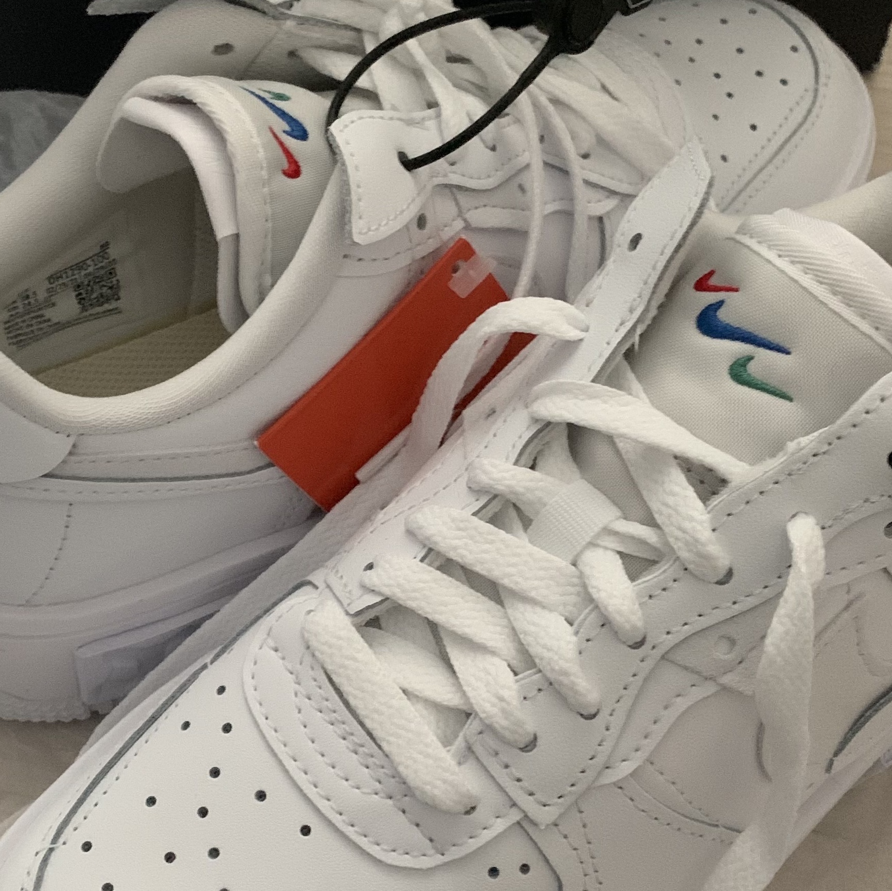 (W) Nike Air Force 1 Fontanka White 착용 스타일