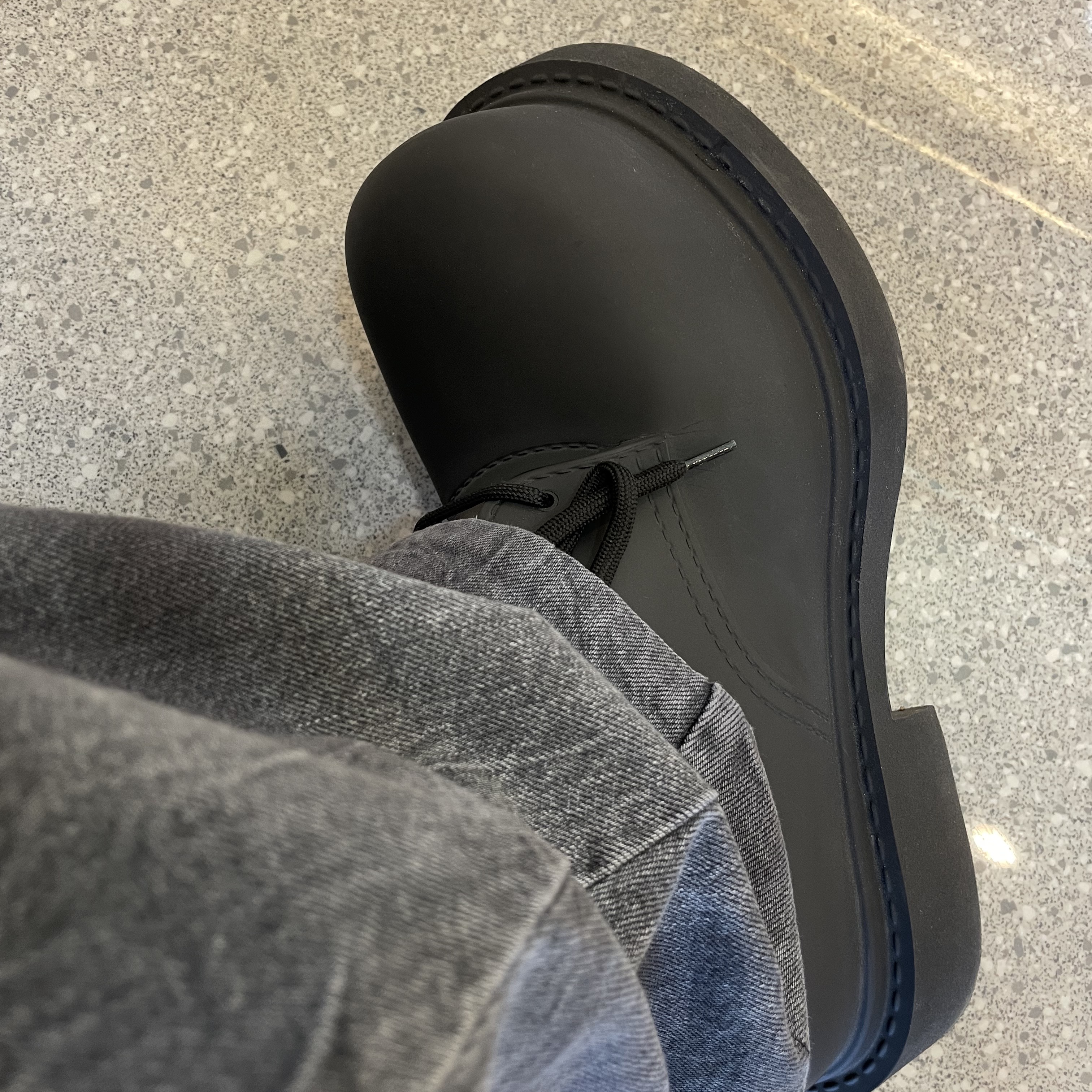 Balenciaga Steroid Derby Black 착용 스타일 - 5