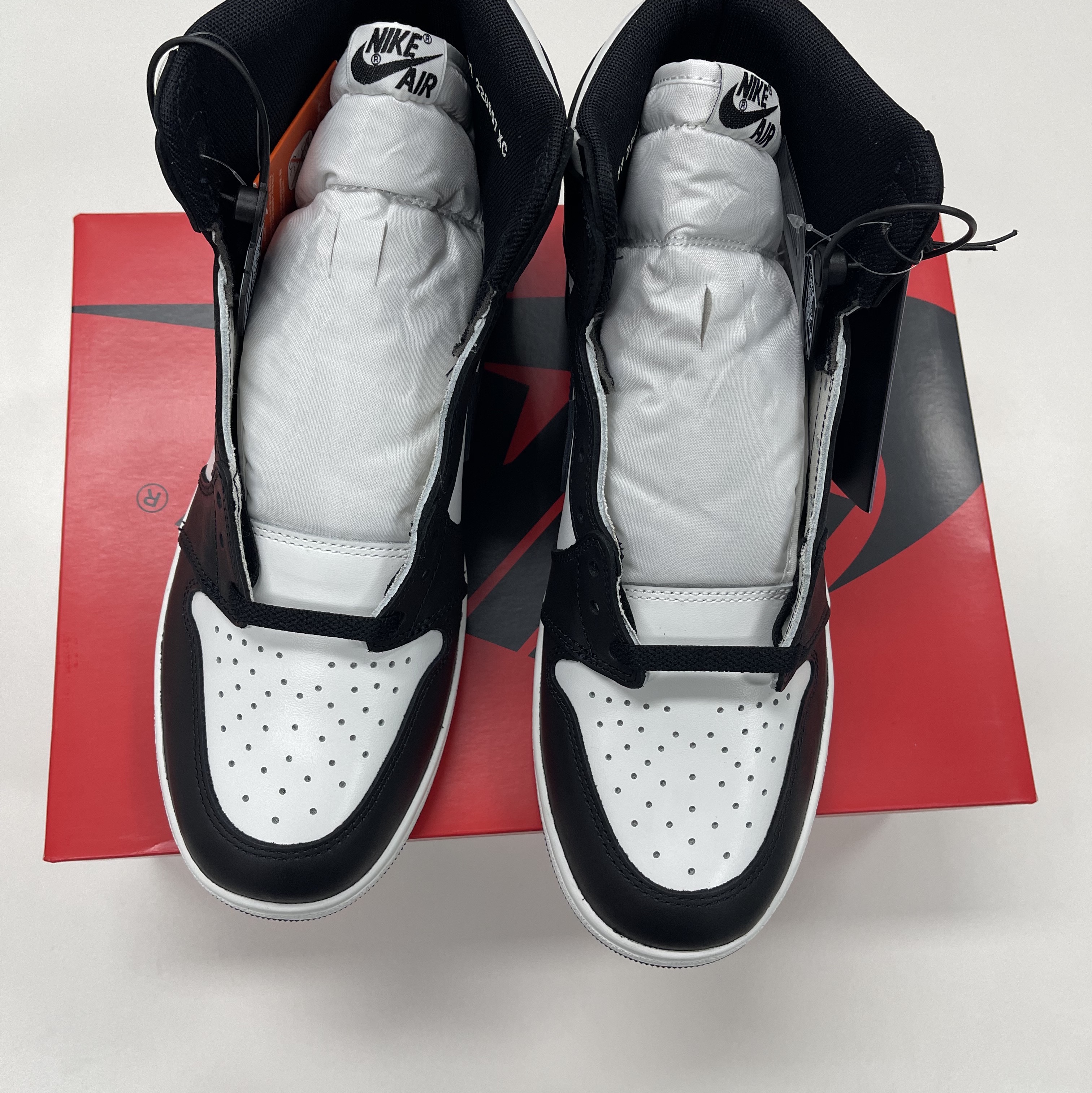 Jordan 1 High 85 Black White 착용 스타일 - 2