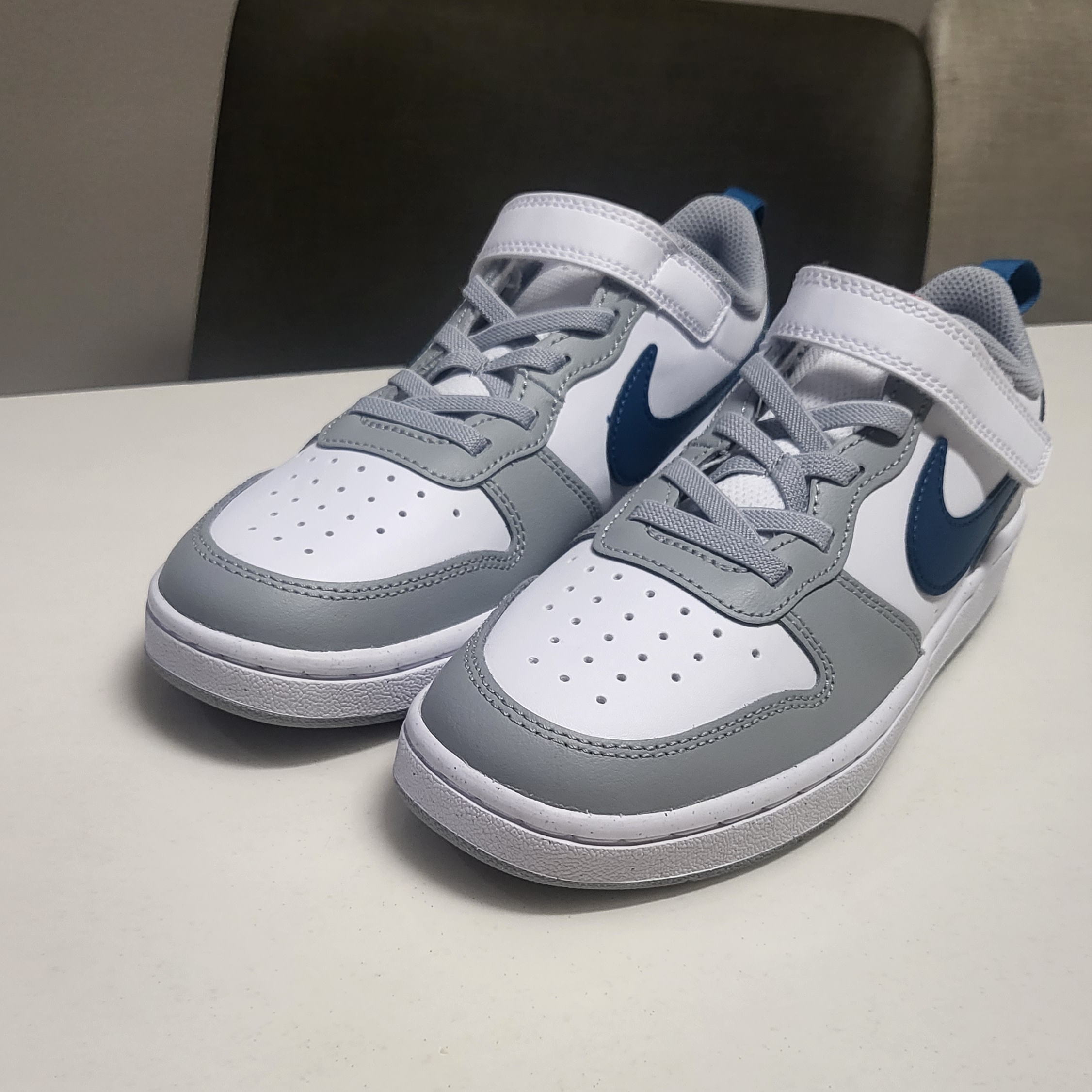 (PS) Nike Court Borough Low 2 Light Smoke Grey 착용 스타일 - 1