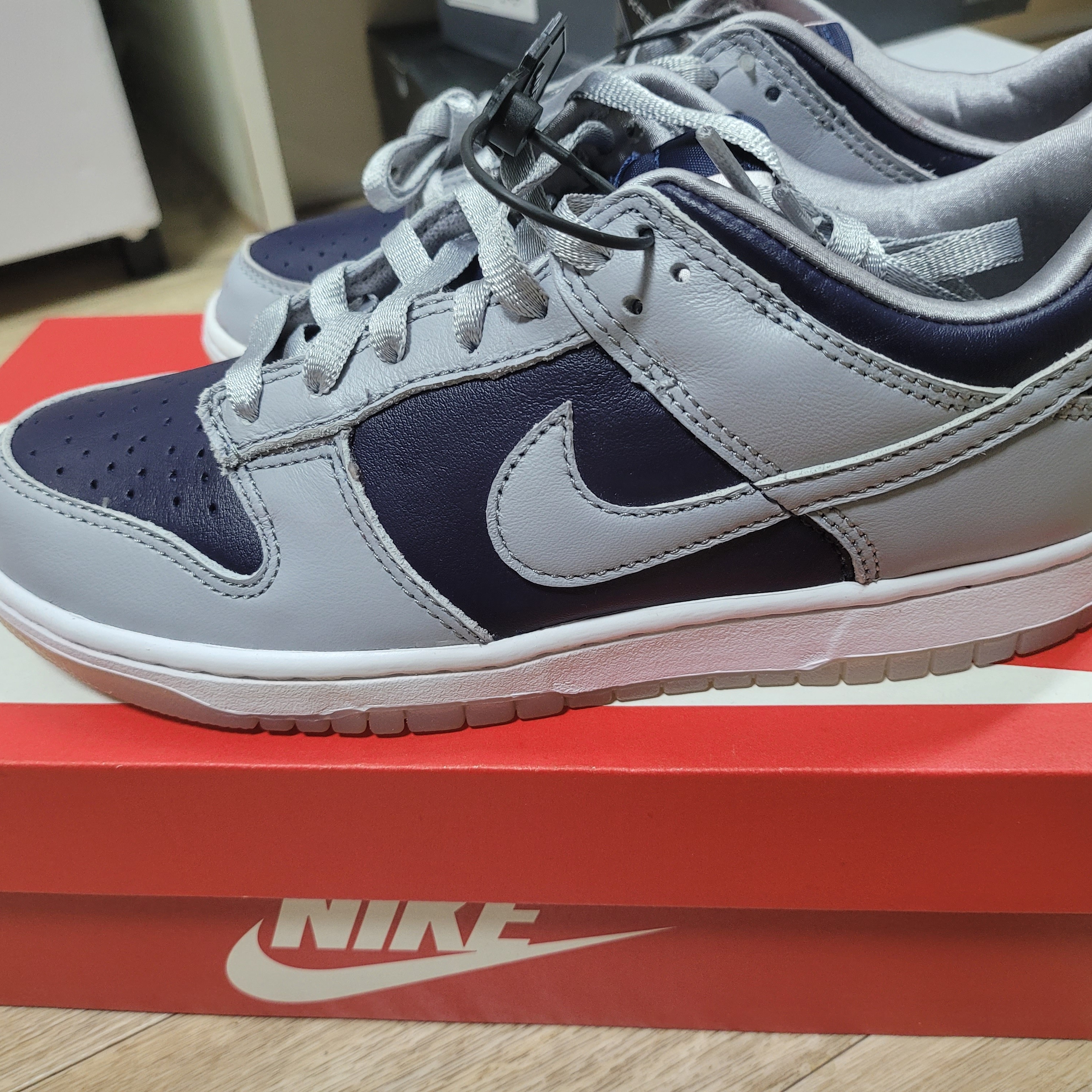 (W) Nike Dunk Low SP College Navy 착용 스타일 - 1